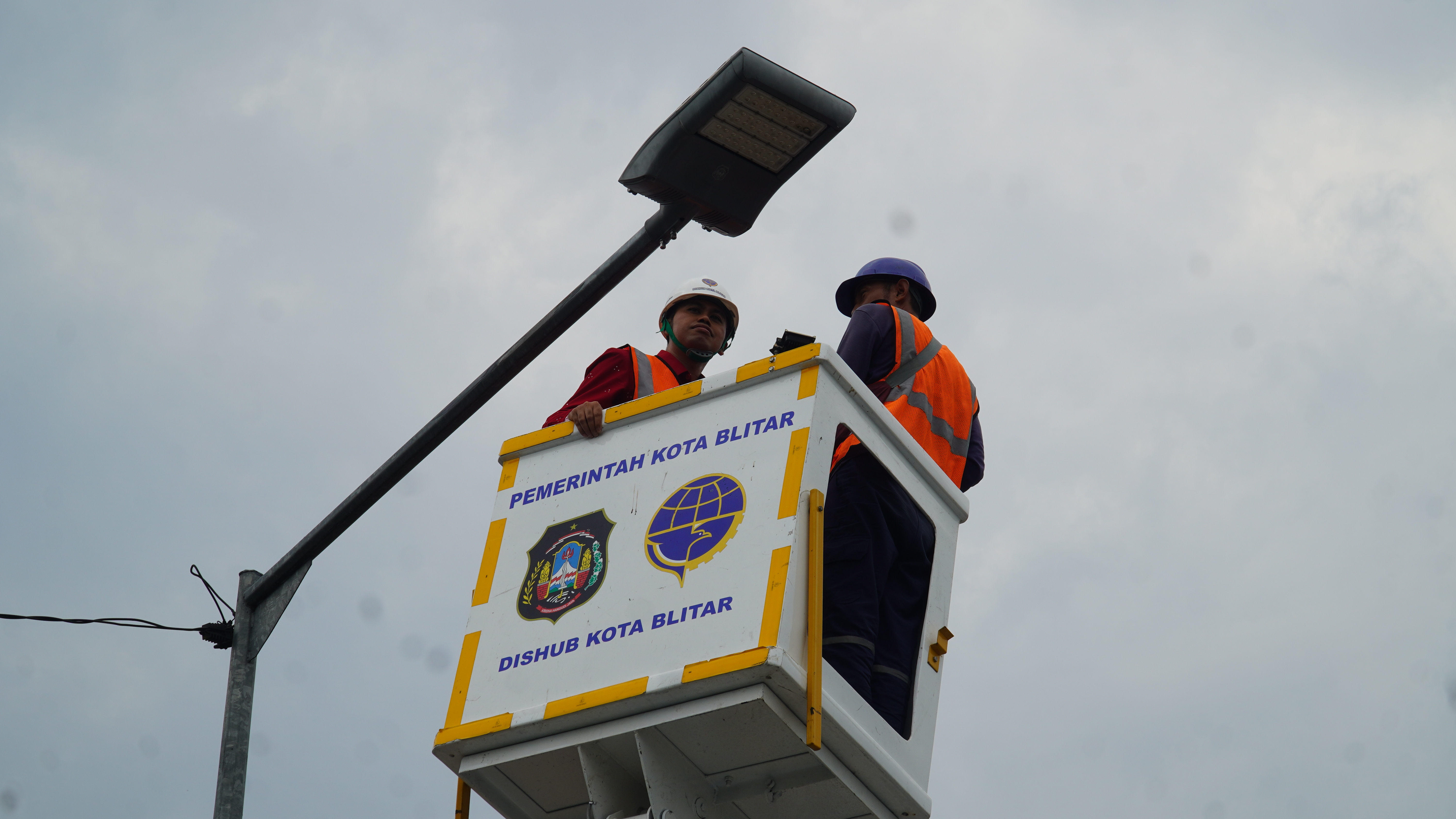 27 Maret 2025 - Monitoring Perbaikan PJU di Jl.Kalimas