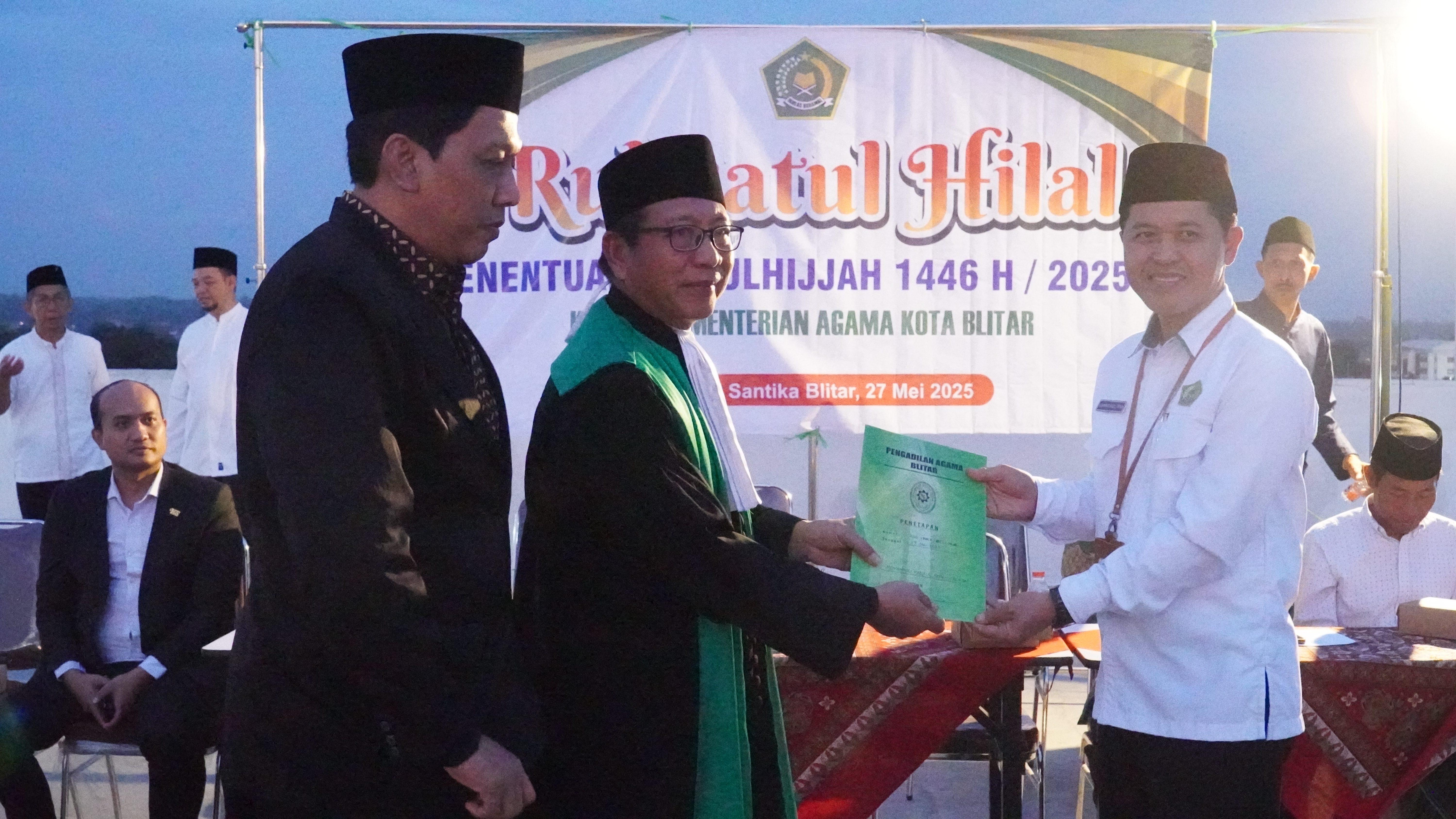 27 Mei 2025 - Rukyatul Hilal Penentuan Awal Dzulhijah 1446 H 2025 M di Lantai 9 Hotel Santika