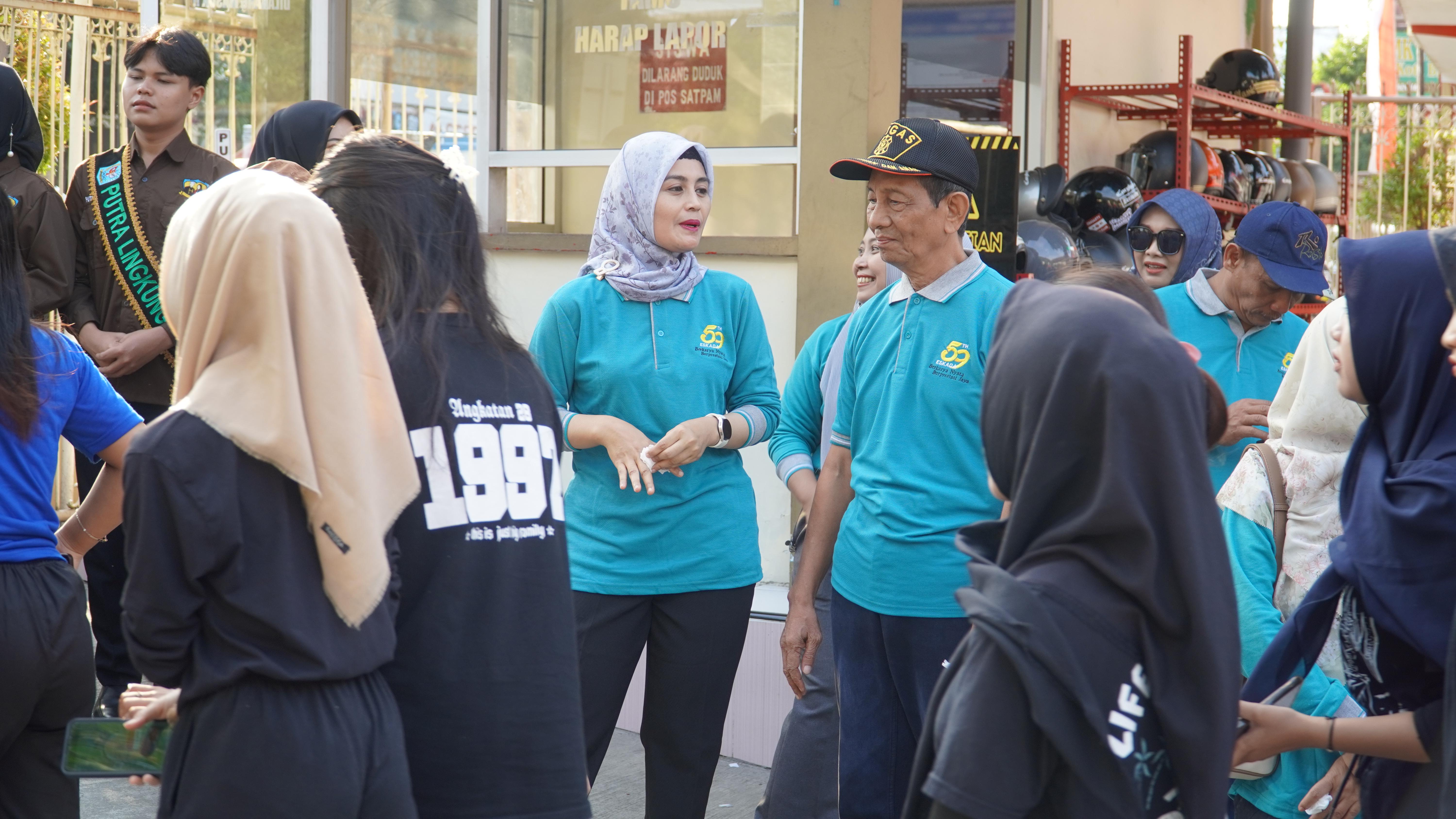 31 Juli 2025-Pemberangkatan Jalan Sehat dalam rangka Dies Natalis SMKN 2 Kota Blitar