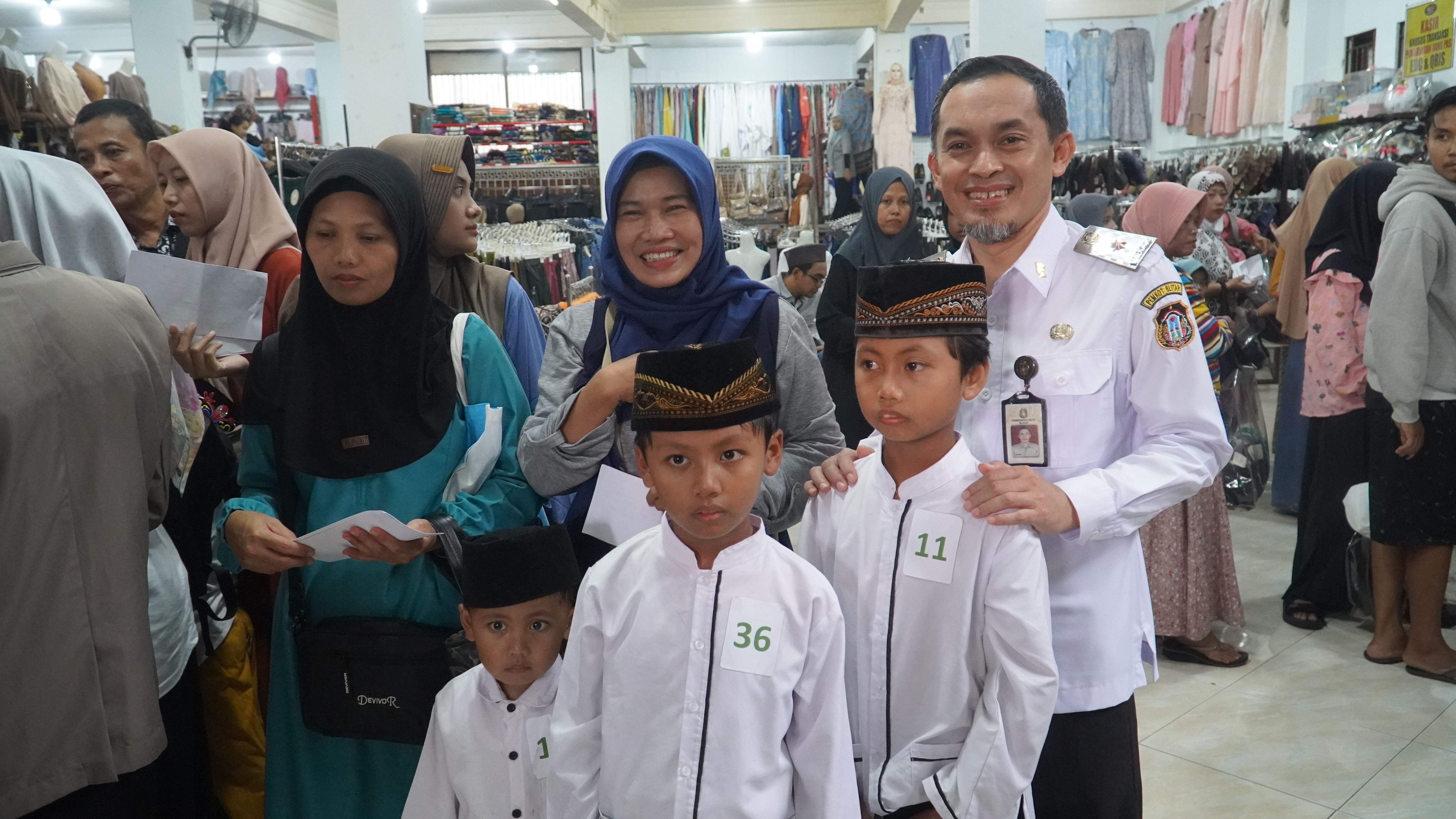 26 Maret 2025 - Orang Tua Asuh Sehari (OASE) di TokoMurah Sae jl.Tanjung &amp;amp; azizah Pakunden
