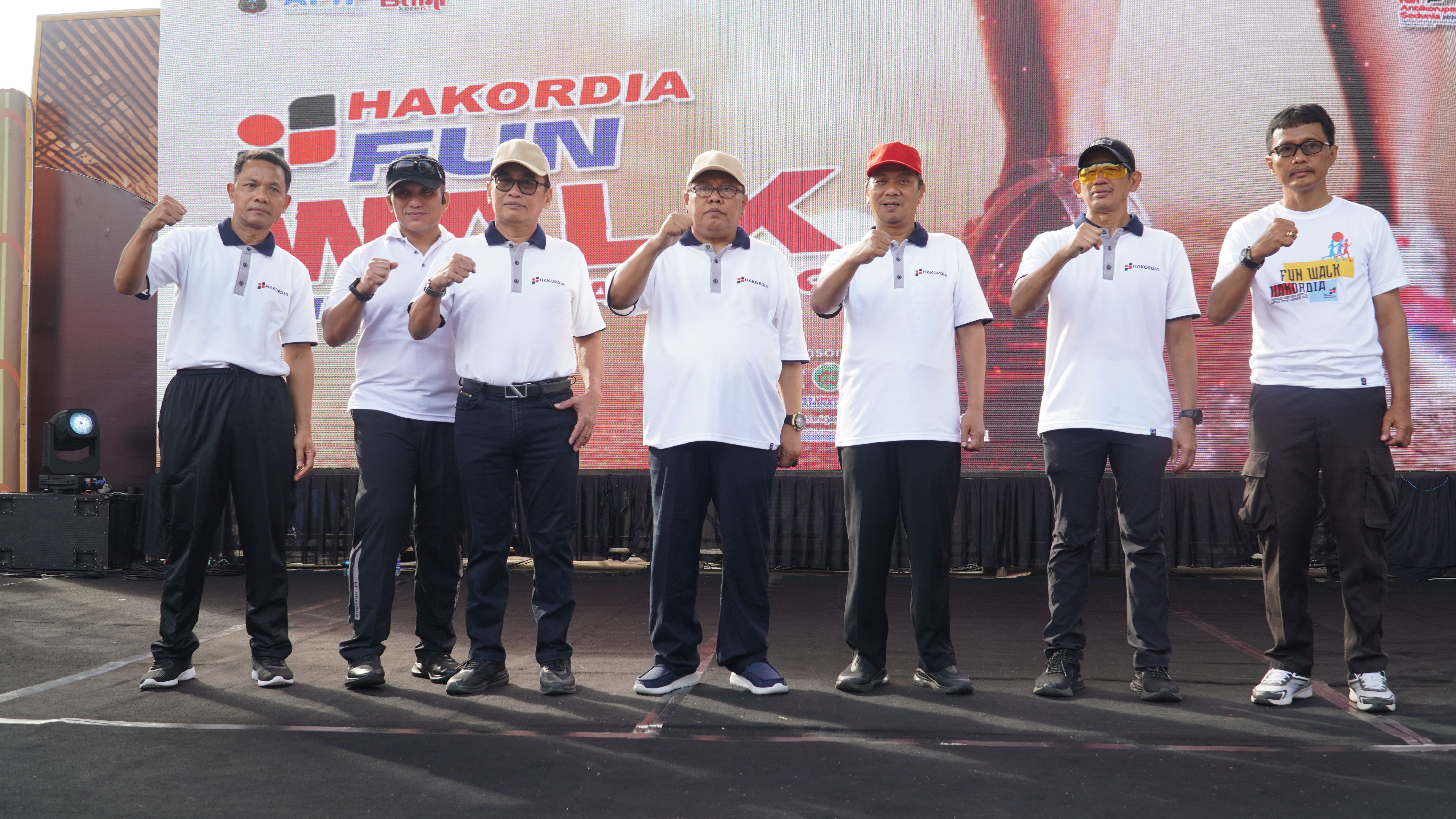 13 Desember 2024 -  FUN WALK HAKORDIA di Plaza Monumen PETA BLITAR