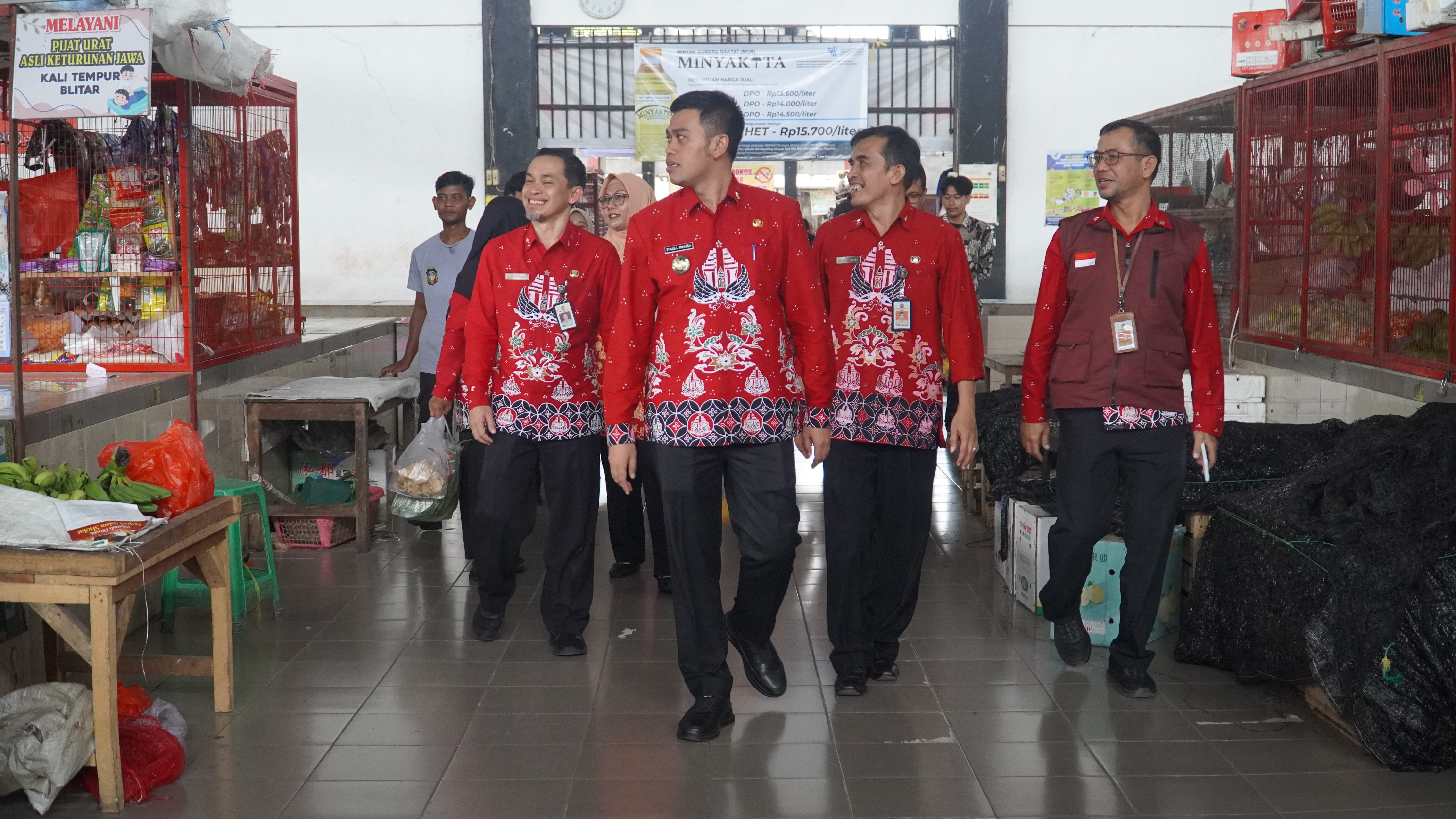 27 Maret 2025 - Walikota Blitar Belanja di  PASAR PON