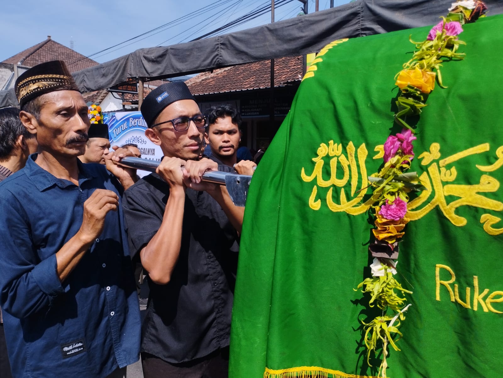 Takziah Almarhun Bapak AGUS SALIM (Purna Staf Ahli Pemkot Blitar )