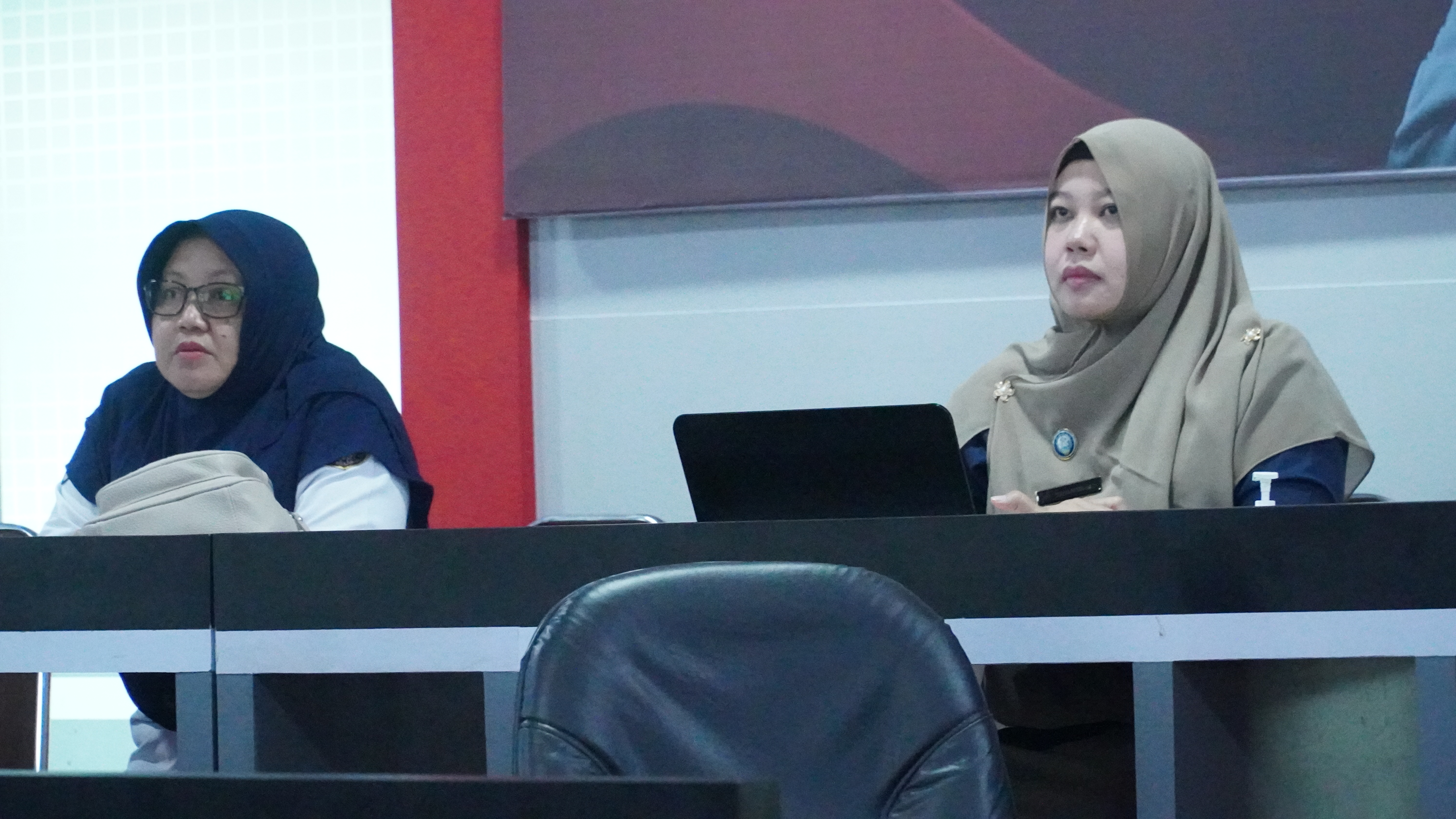 19 Mei 2025 - Rakor Pengendalian Inflasi dan Sosialisasi Percepatan Pembentukan Koperasi Desa Kelurahan Merah Putih secara daring di ISC Diskominfotik