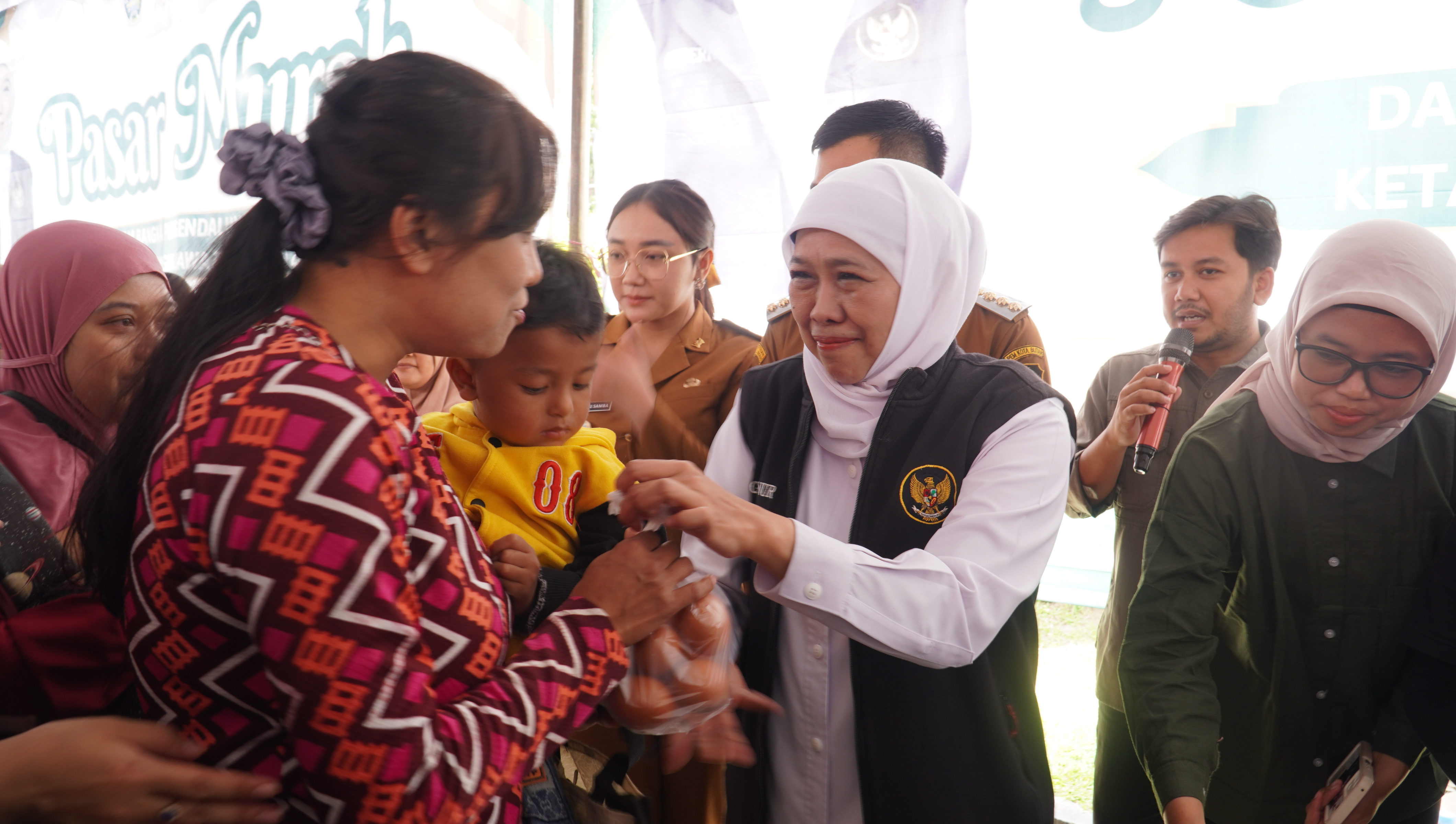 26 Agustus 2025-Tinjau PASAR MURAH bersama Gubenur Jatim di Halaman Kantor Walikota Blitar