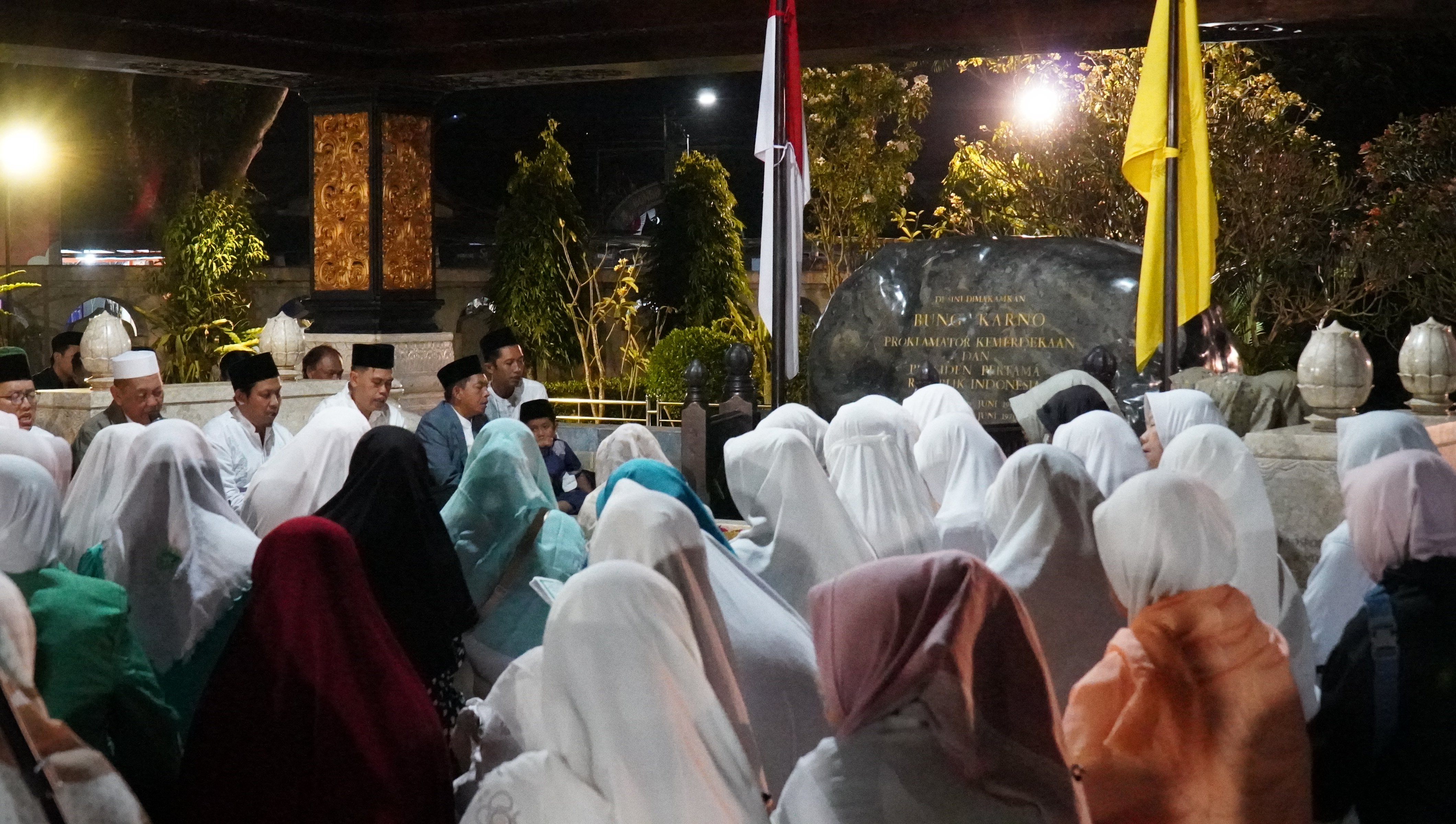 10 kamis Rutinan Ziarah MBK-Rutinan Malam Jum'at