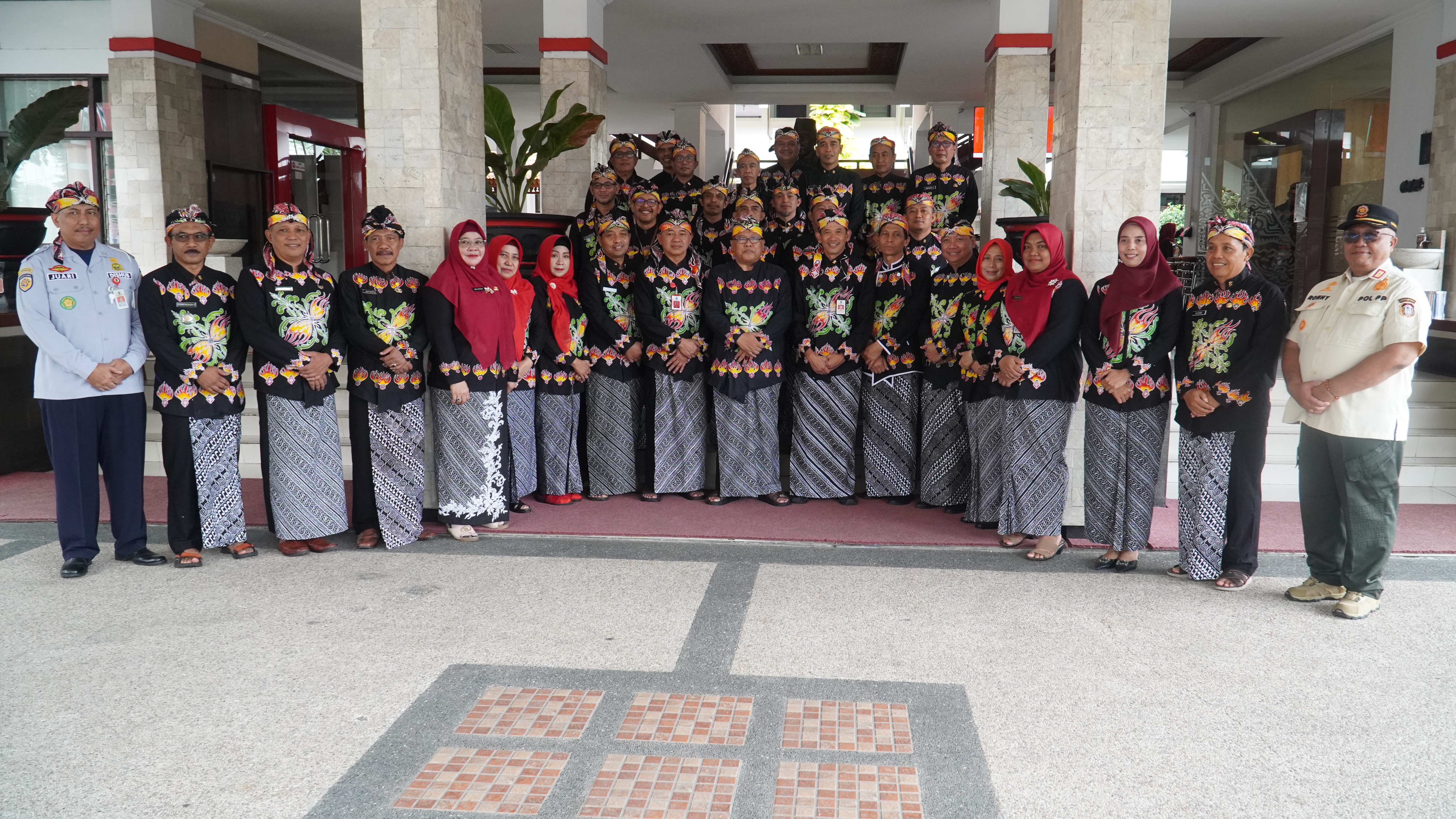 2 Januari 2025 - Apel Gabungan PERDANA Karyawan-Karyawati Pemkot Blitar Tahun 2025