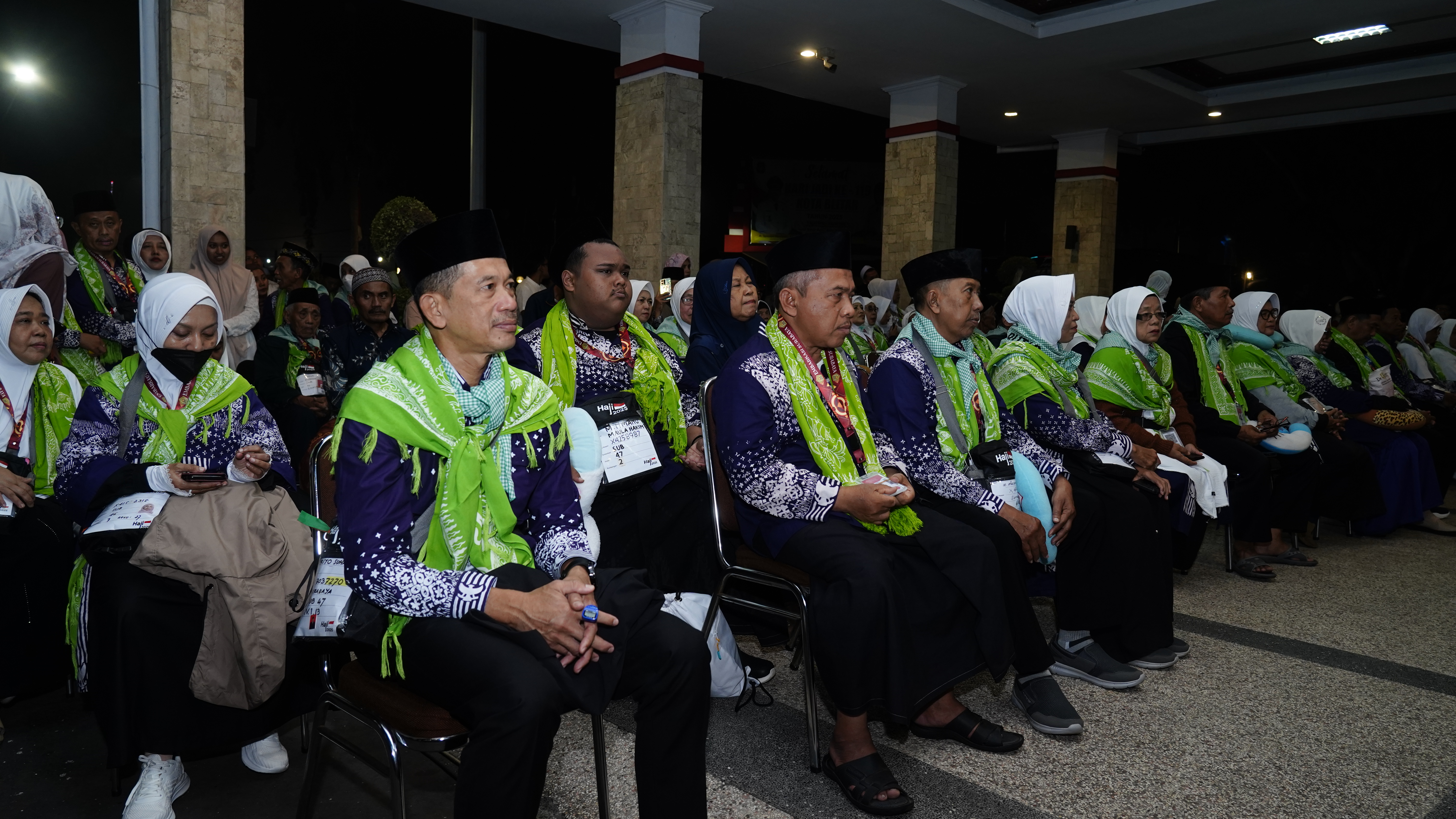 14 Mei 2025 - Pemberangkatan Calon Jamaah Haji Kota Blitar Tahun 2025