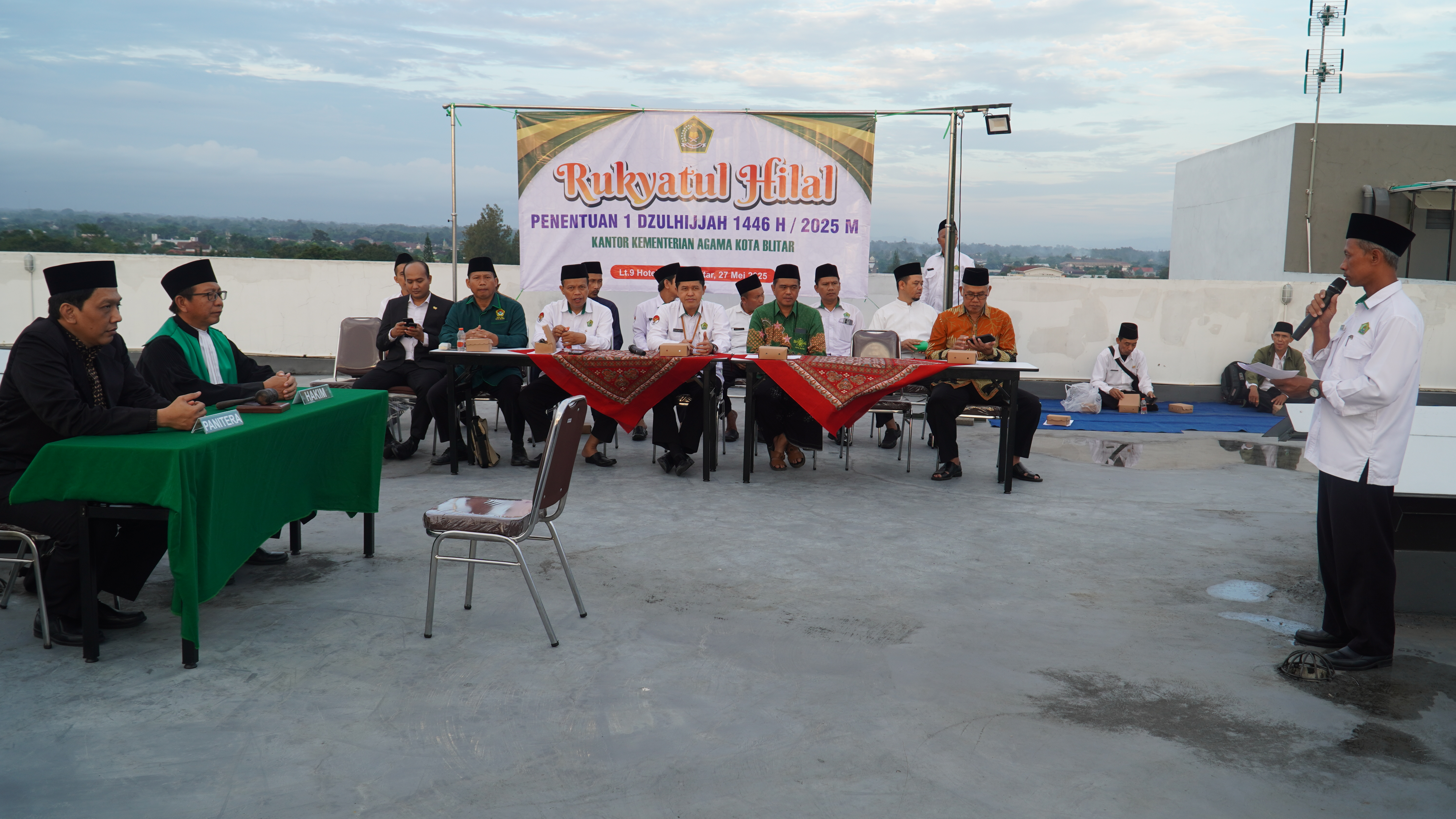 27 Mei 2025 - Rukyatul Hilal Penentuan Awal Dzulhijah 1446 H 2025 M di Lantai 9 Hotel Santika