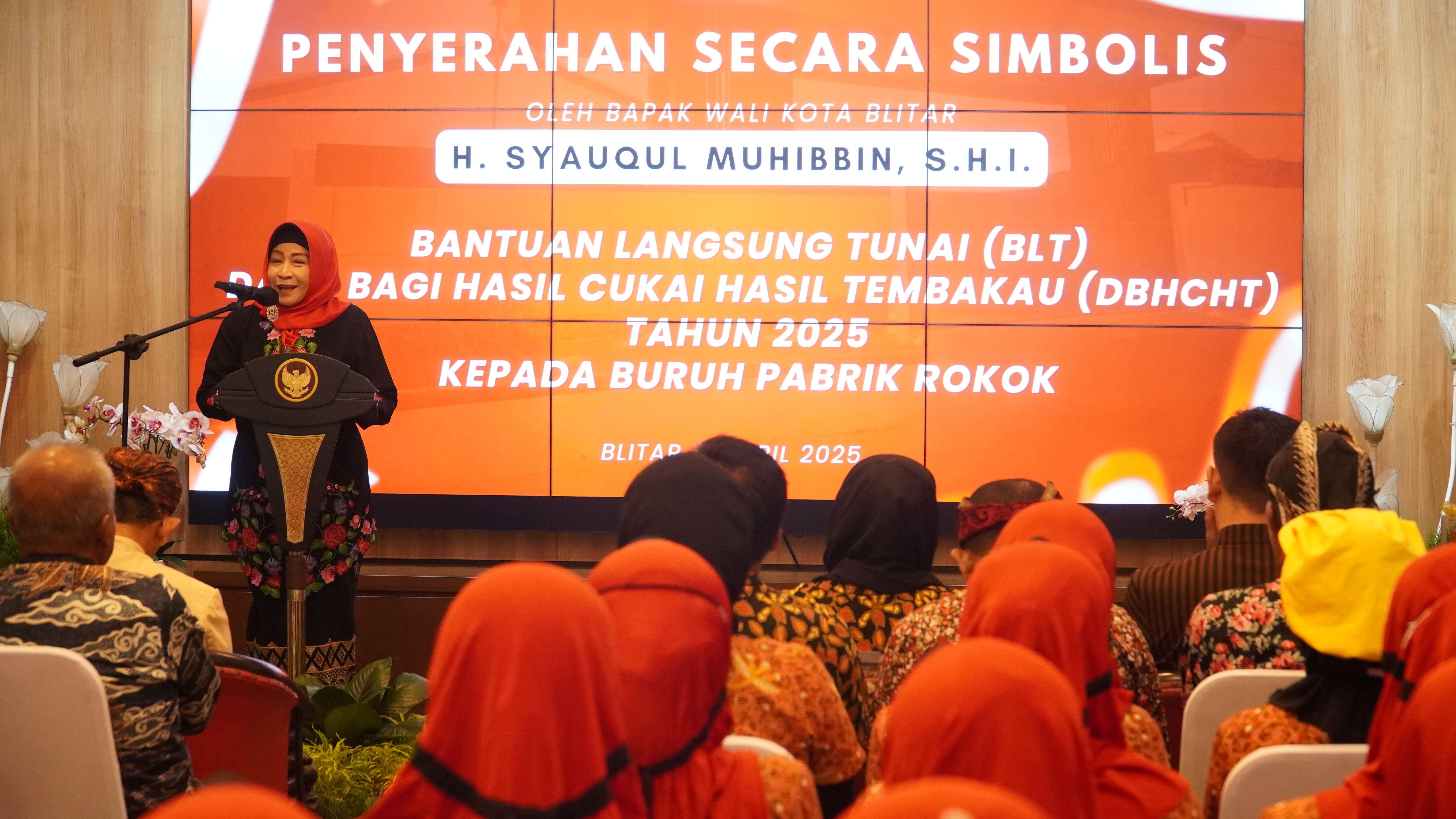11 April 2025 - Penyerahan Simbolis BLT Rokok PT HM SAMPOERNA di PT HM Sampoerna Jl.Mojo Sawur 11 Sanankulon