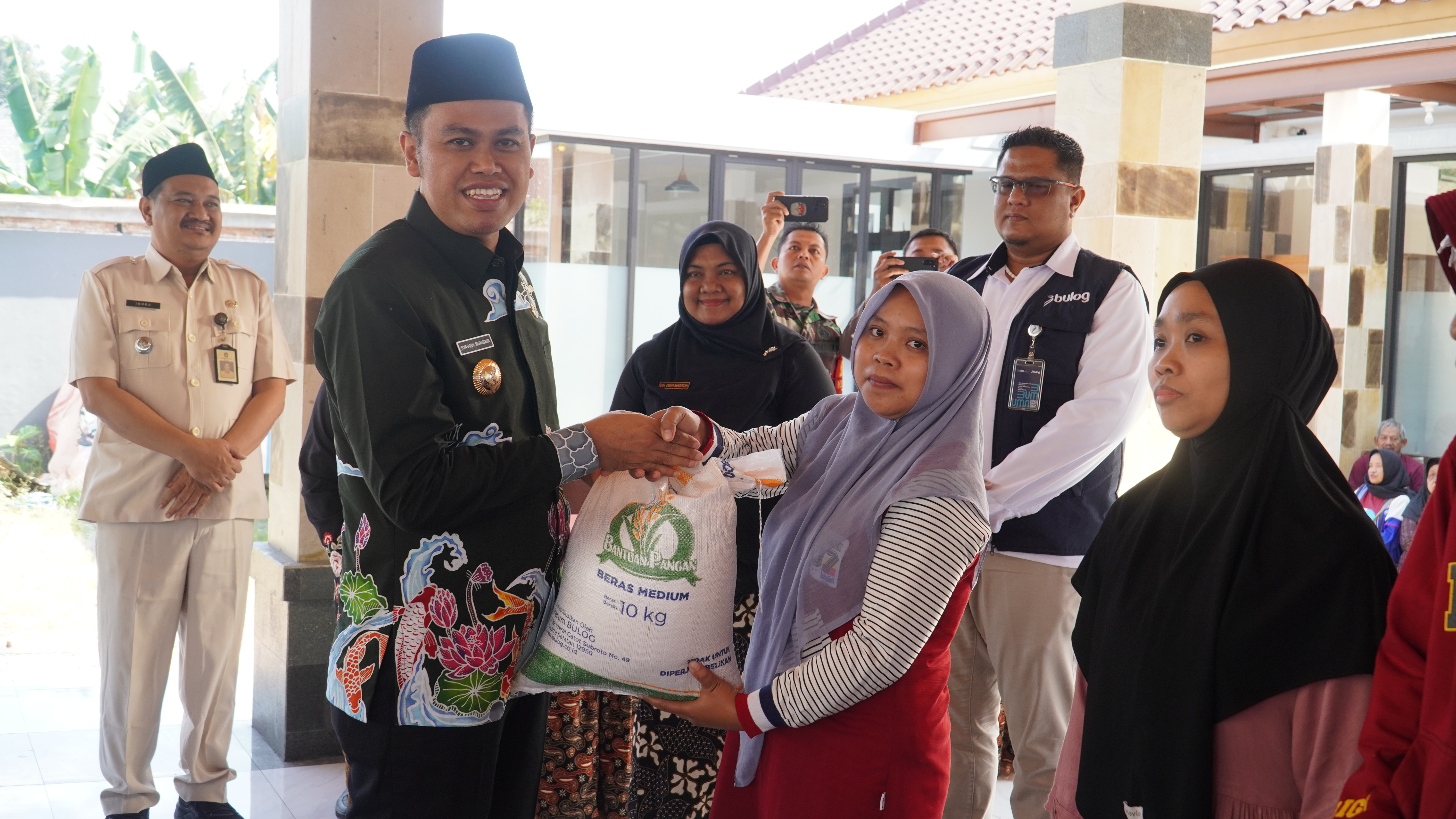 21 Juli 2025-Penyerahan Bantuan BAPANAS di Kel.Sananwetan, Kel.Pakunden, Kel.Sentul