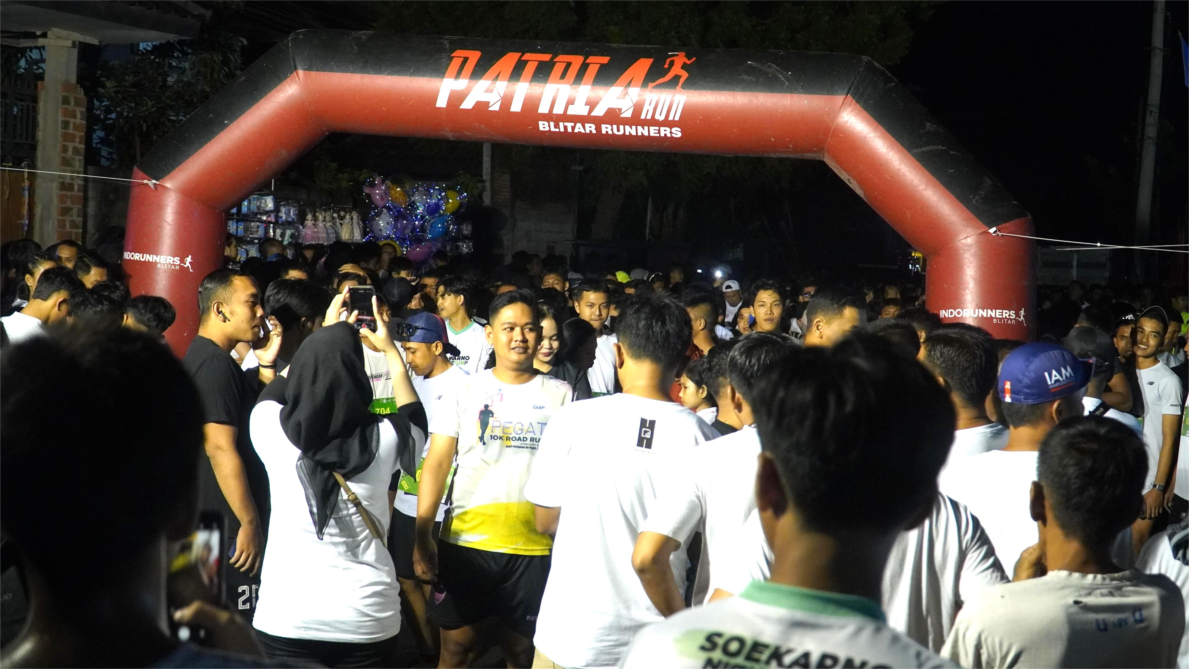 Pemberangkatan SUKOREJO NIGHT RUN di Lapangan Kelurahan Turi