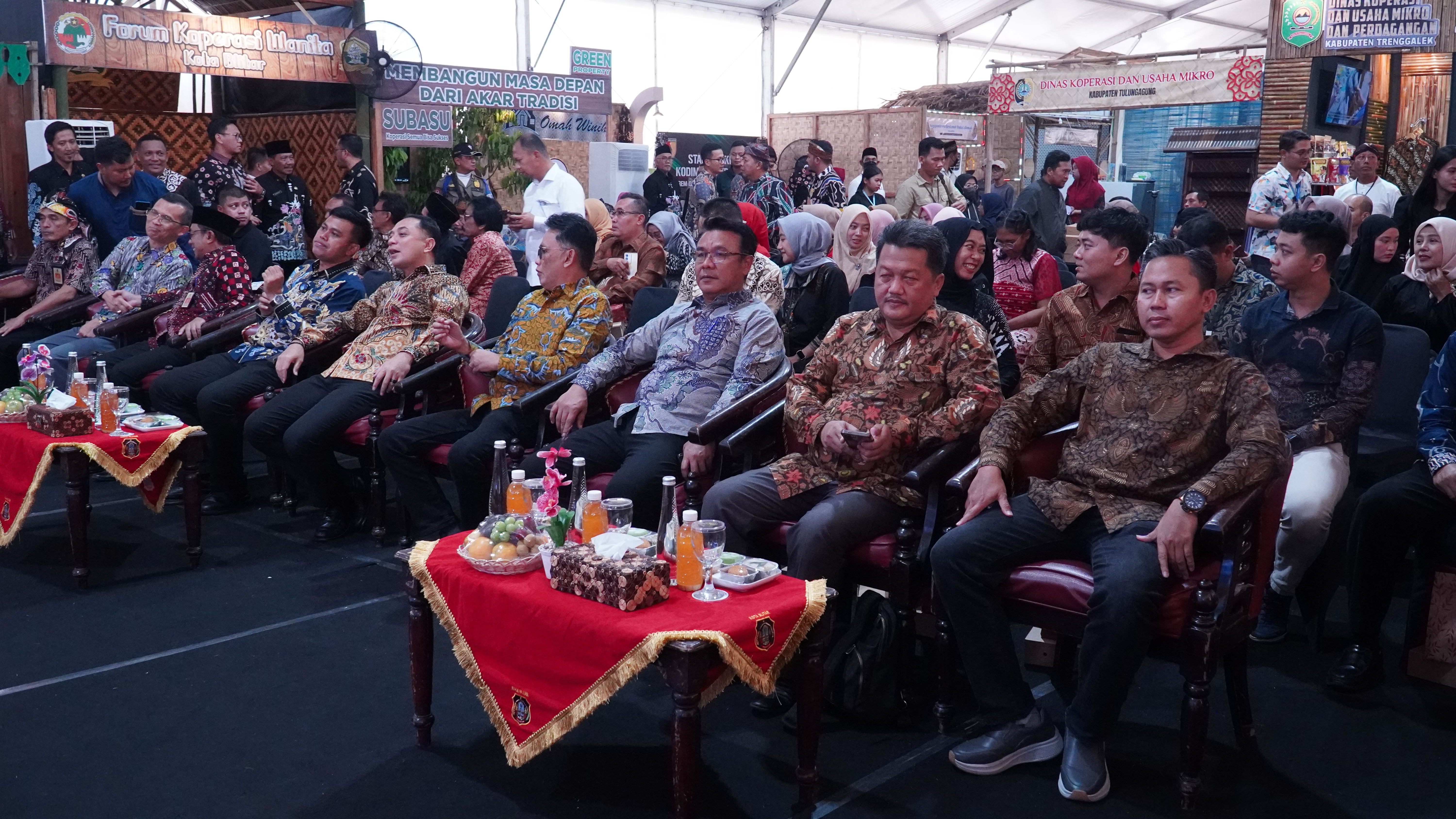 20 Juni 2025 - Penandatanganan MOU Antar Daerah di Bazar Blitar Djadoel