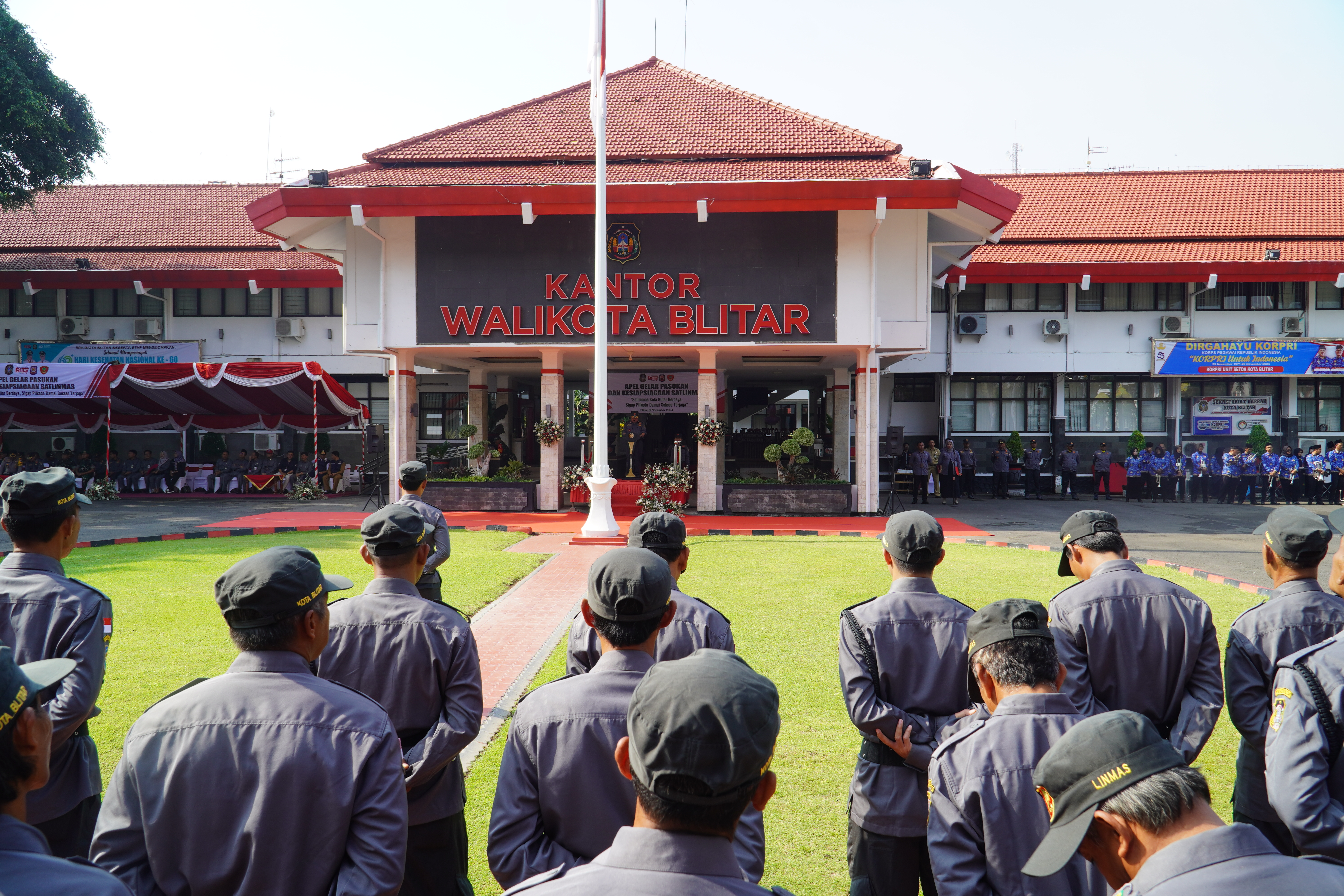 19 November 2024 - Apel Gelar Pasukan Kesiapsiagaan Satlinmas Kota Blitar Tahun 2024