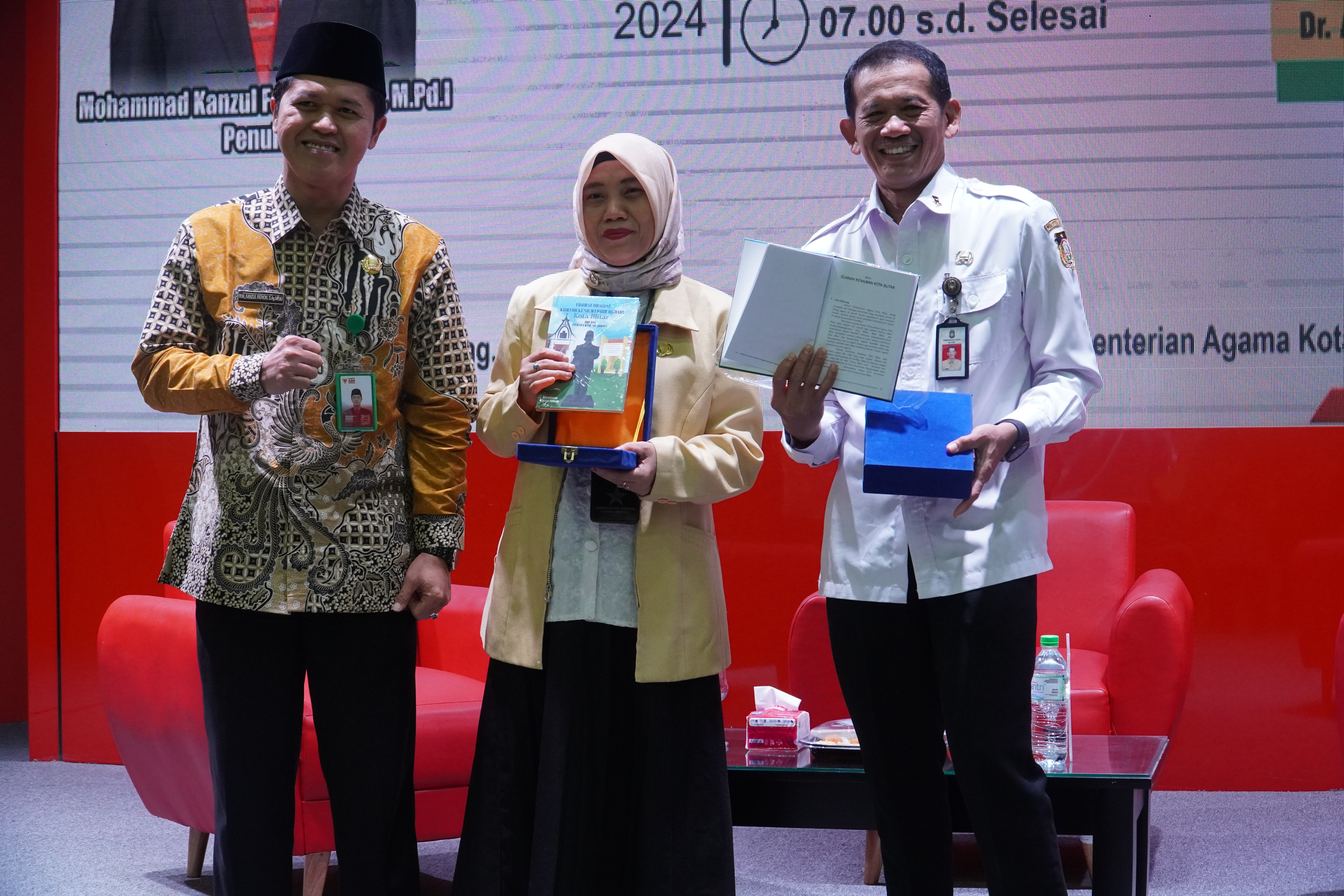 20 November 2024 - Pembukaan Bedah Buku &amp;#039;&amp;#039;Trasnformasi Kntr KEMENAGKota Blitar dalam Perspektif Sejarah&amp;#039;&amp;#039;