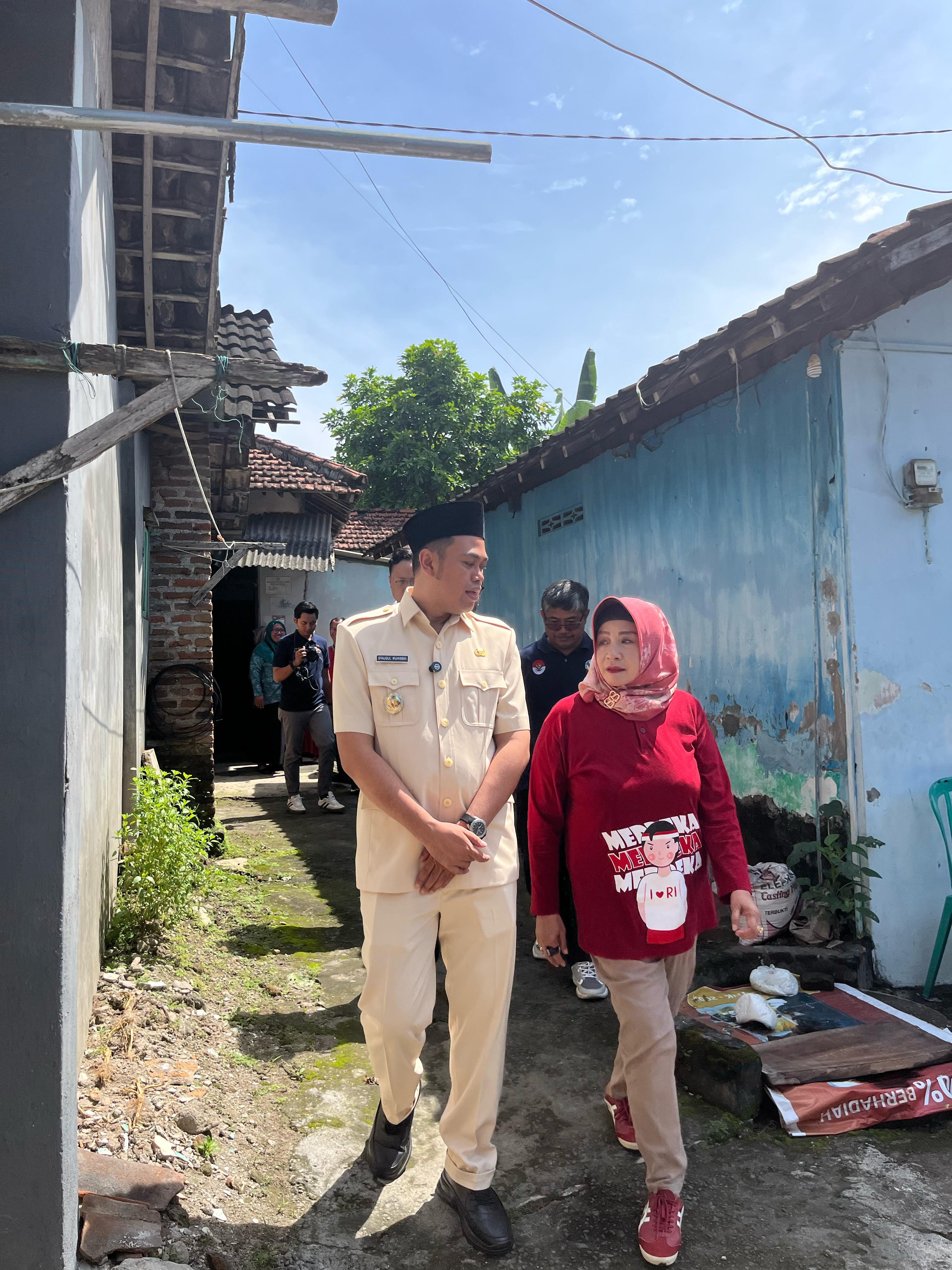 21 Maret 2025 - Pembagian BERKAT SAE untuk lansia (bu Boinem sekorejo, Bpk Hariyanto Plosokerep, Bu Ginah Kauman)