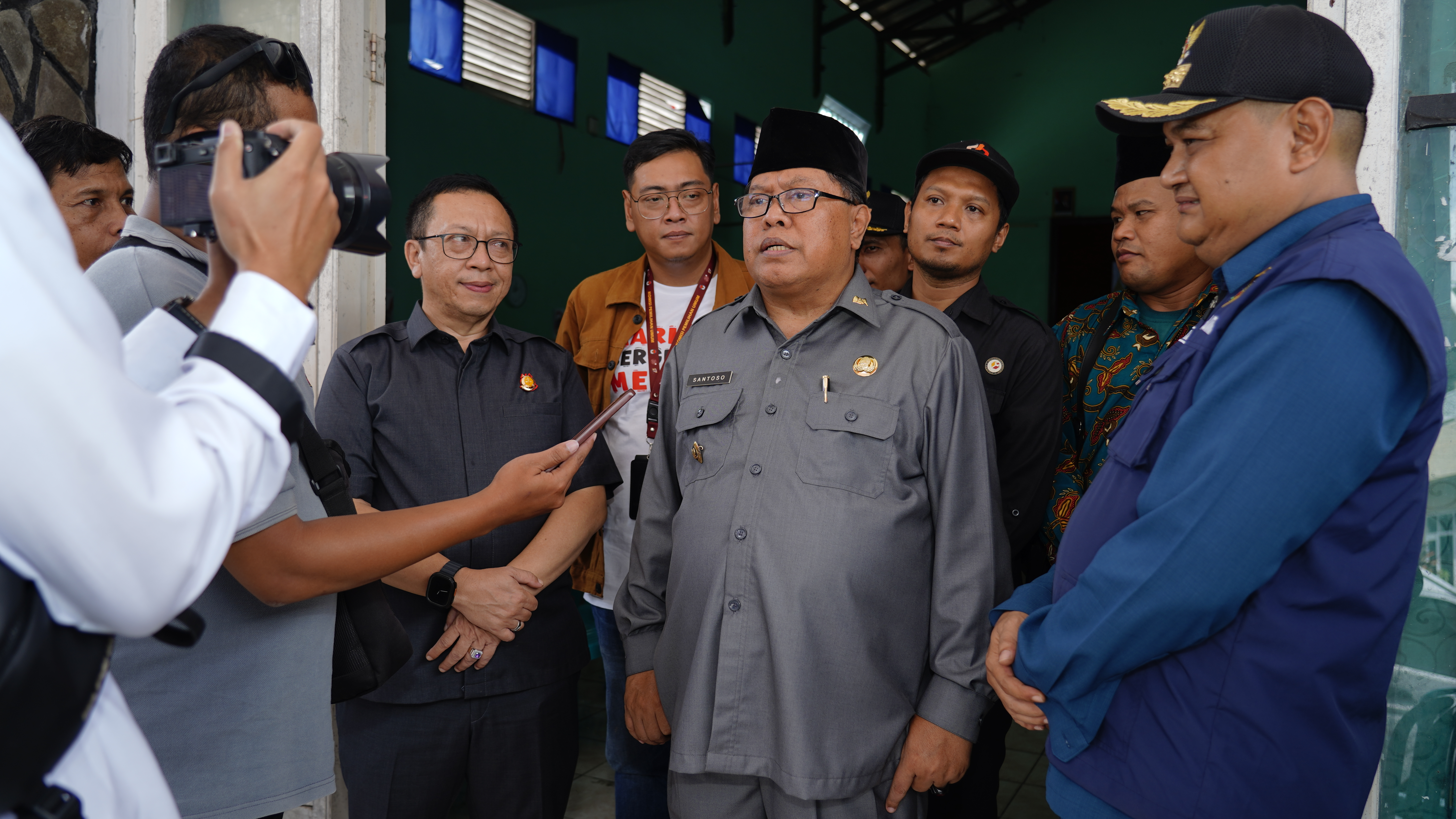 27 November 2024 -  Pak Walikota Yoblos di TPS 5 Kel.Kauman