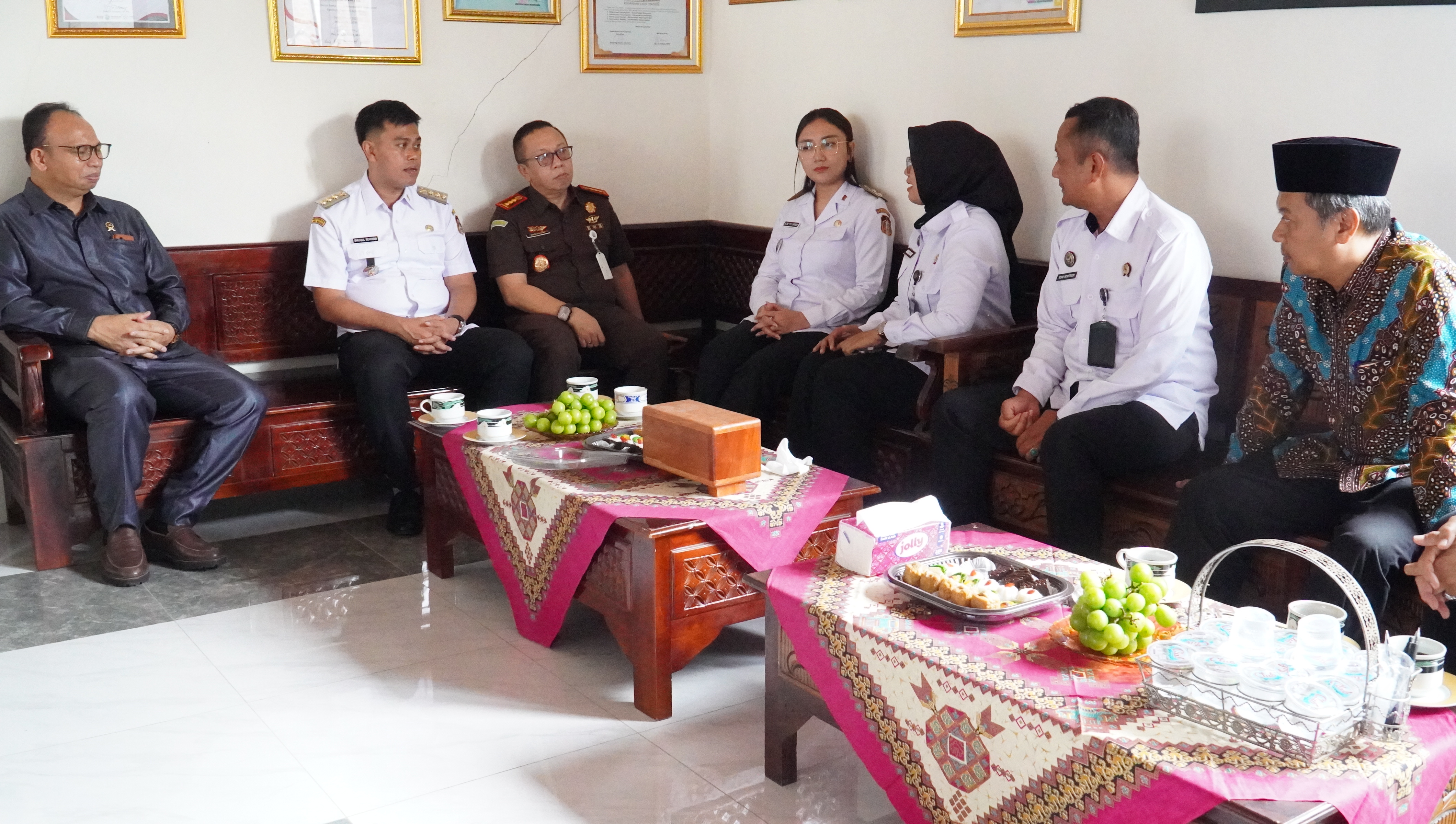 22 Oktober 2025- Penandatangan Perjanjian Kerjasama antara KAJARI BLITAR dengan PEMKOT BLITAR di Balai Kel.SENTUL