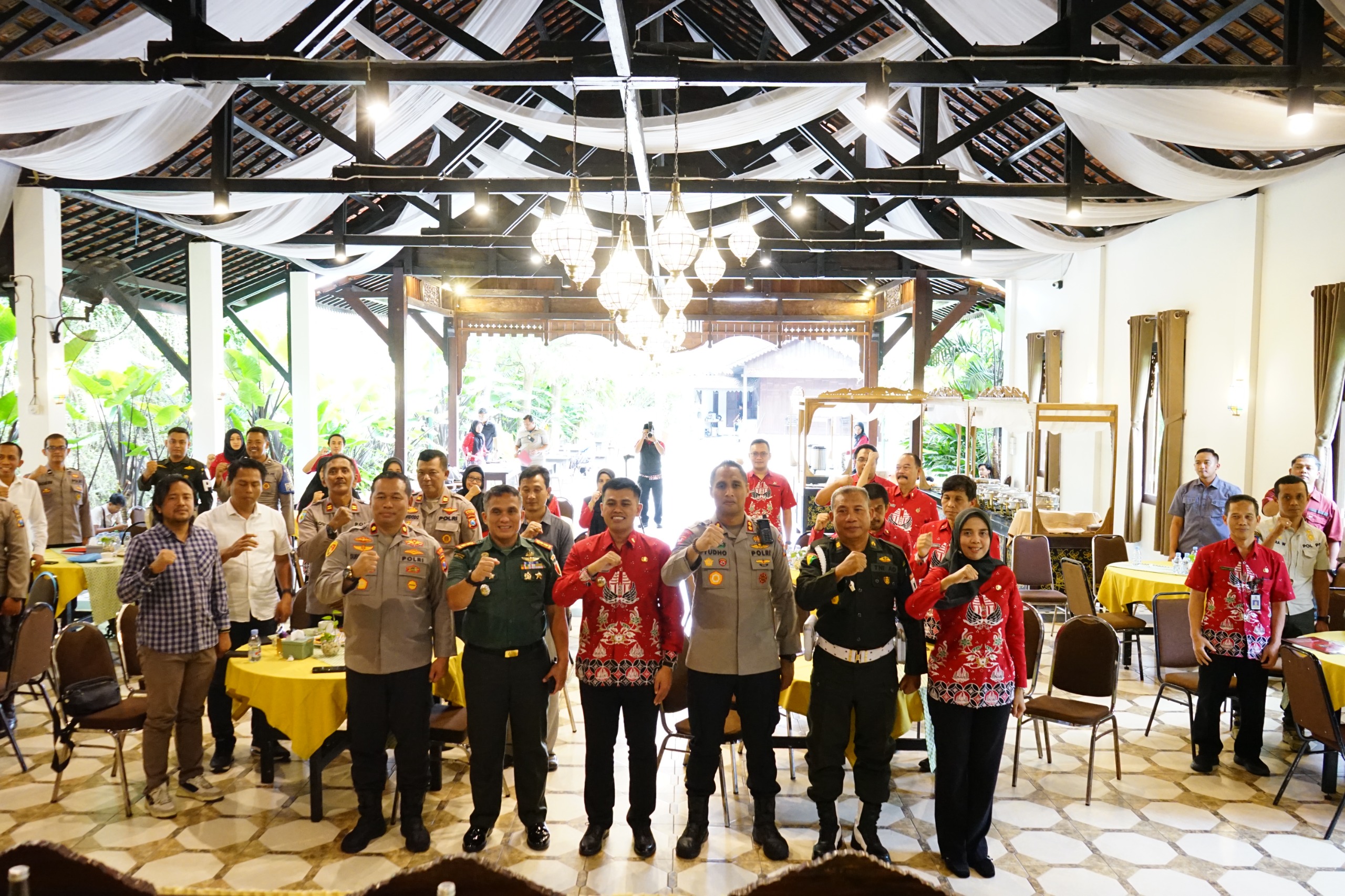 31 Juli 2025-Rapat Evaluasi Unit Pemberantasan PUNGLI Kota Blitar