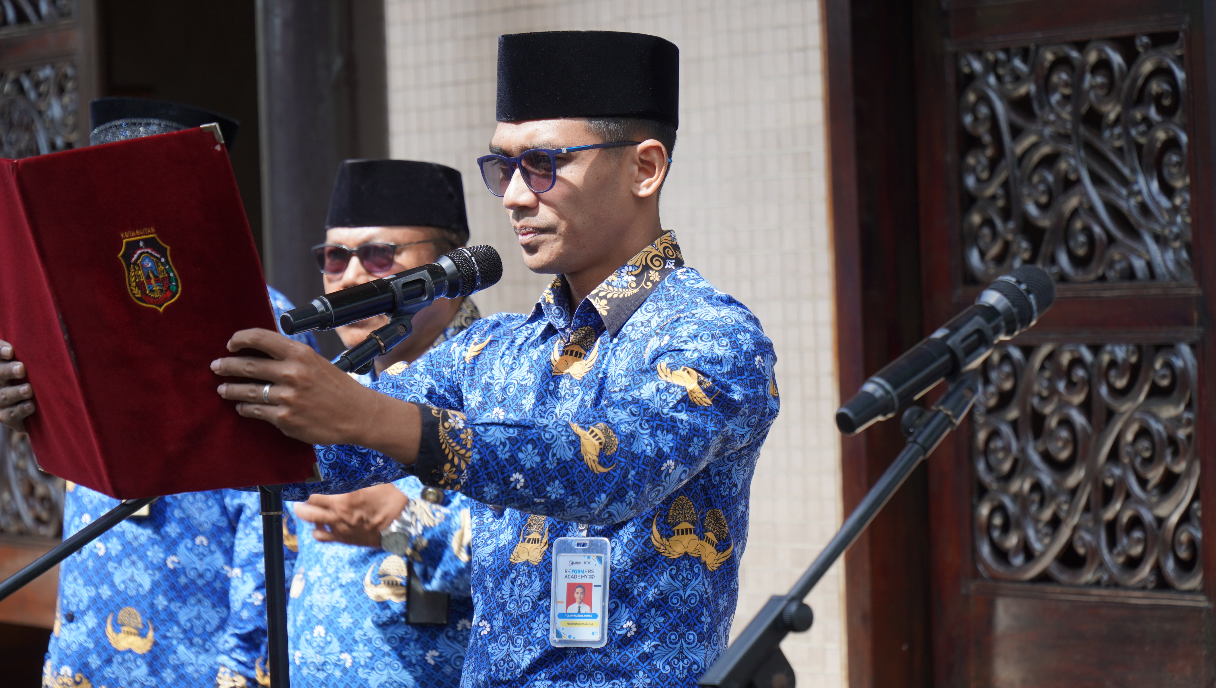 1 Desember 2025 - Upacara Peringatan HUT K-54 KORPRI &amp;amp;amp; HUT K-80 PGRI Pemkot Blitar Tahun 2025