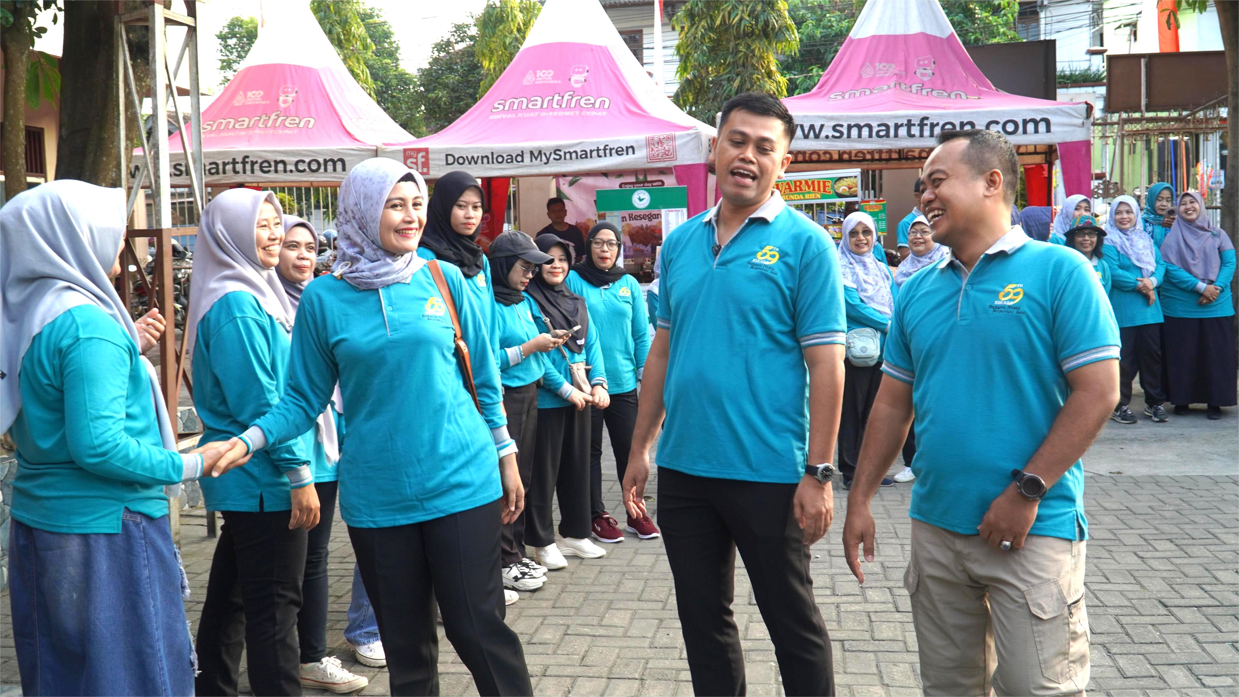 31 Juli 2025-Pemberangkatan Jalan Sehat dalam rangka Dies Natalis SMKN 2 Kota Blitar