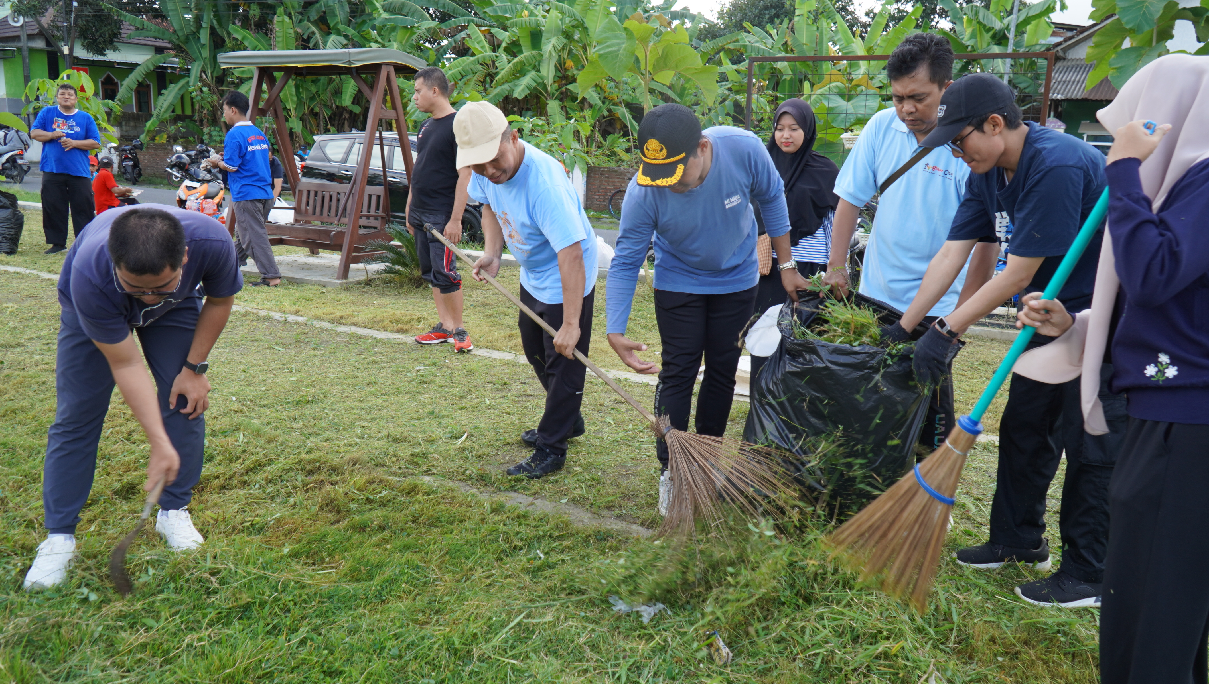 28 November 2025- Bhakti KORPRI untuk Lingkungan Bersih di Lapangan SMAN 1, lap.Kepanjenkidul, Lap.Tanjungsari
