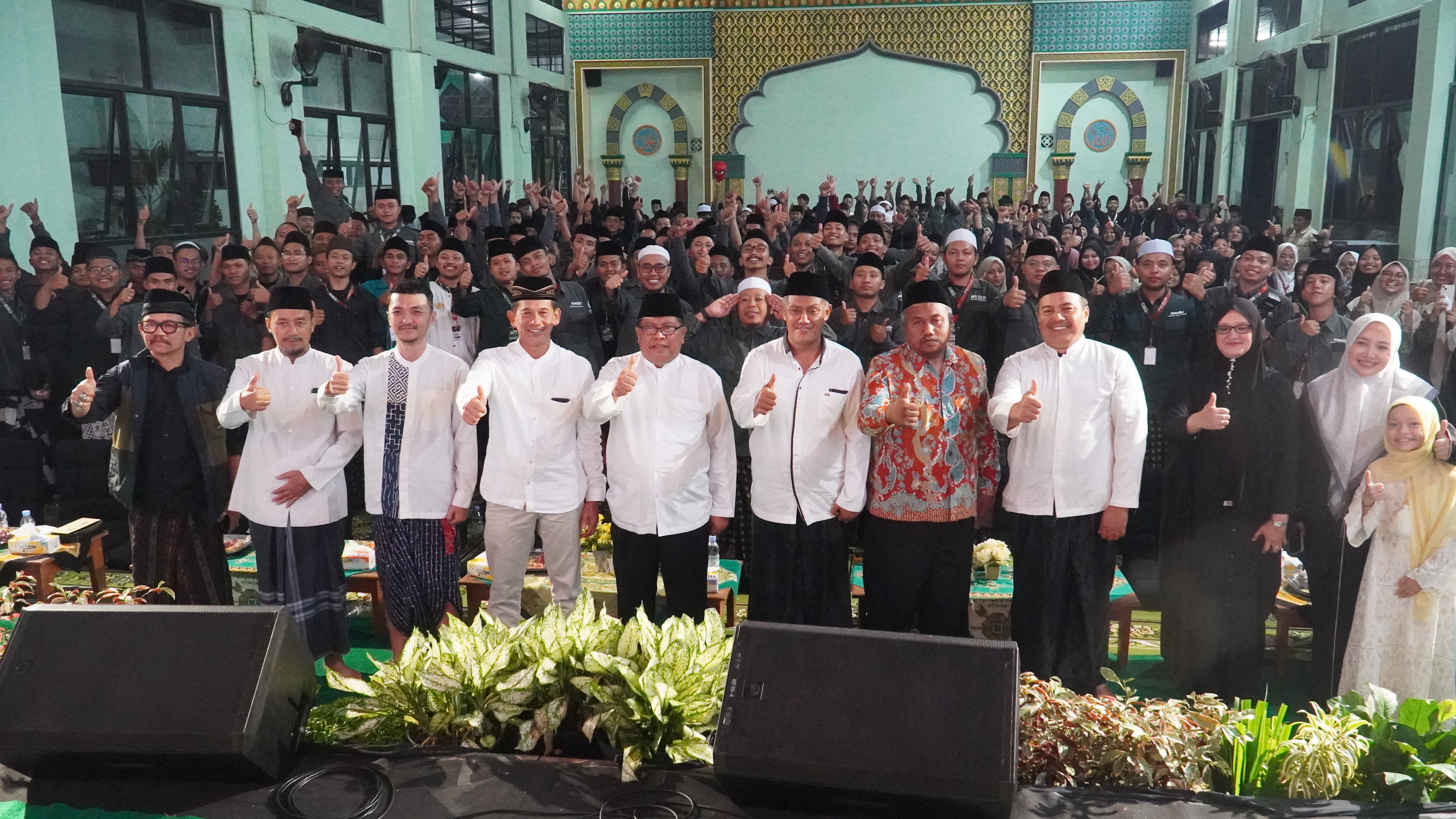 27 Desember 2024 - Malam Anugerah Piala MPJ  (MEDIA PONDOK JATIM ) Tahun 2024 di PP Bustanul Muta&amp;#039;allimin &amp;amp; PP Al.Muhsin kt Blitar