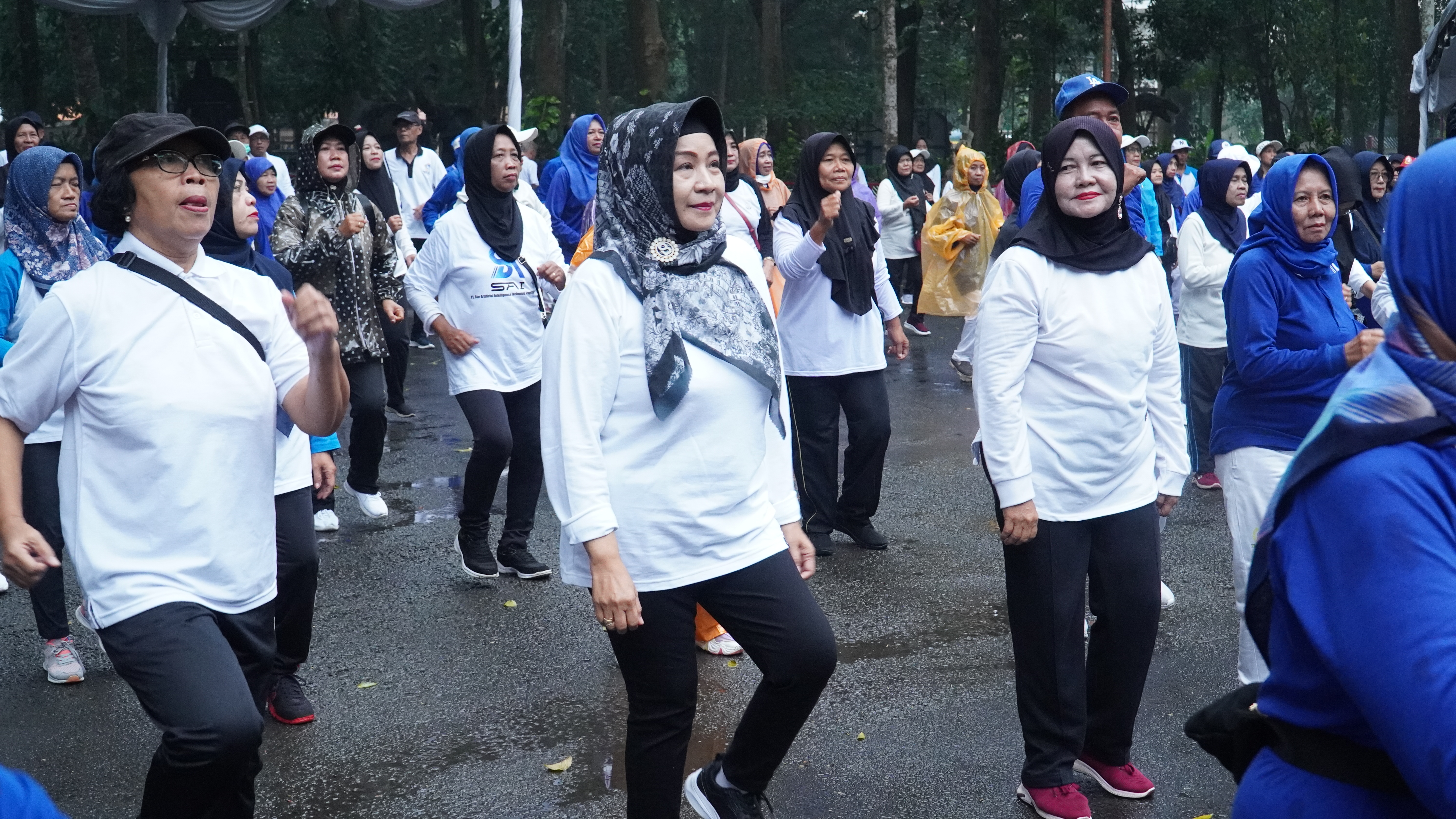 27 Mei 2025 - Pembukaan Senam Peringatan Hari Lanjut Usia Ke-29 Tahun 2025 di Taman Kebonrojo