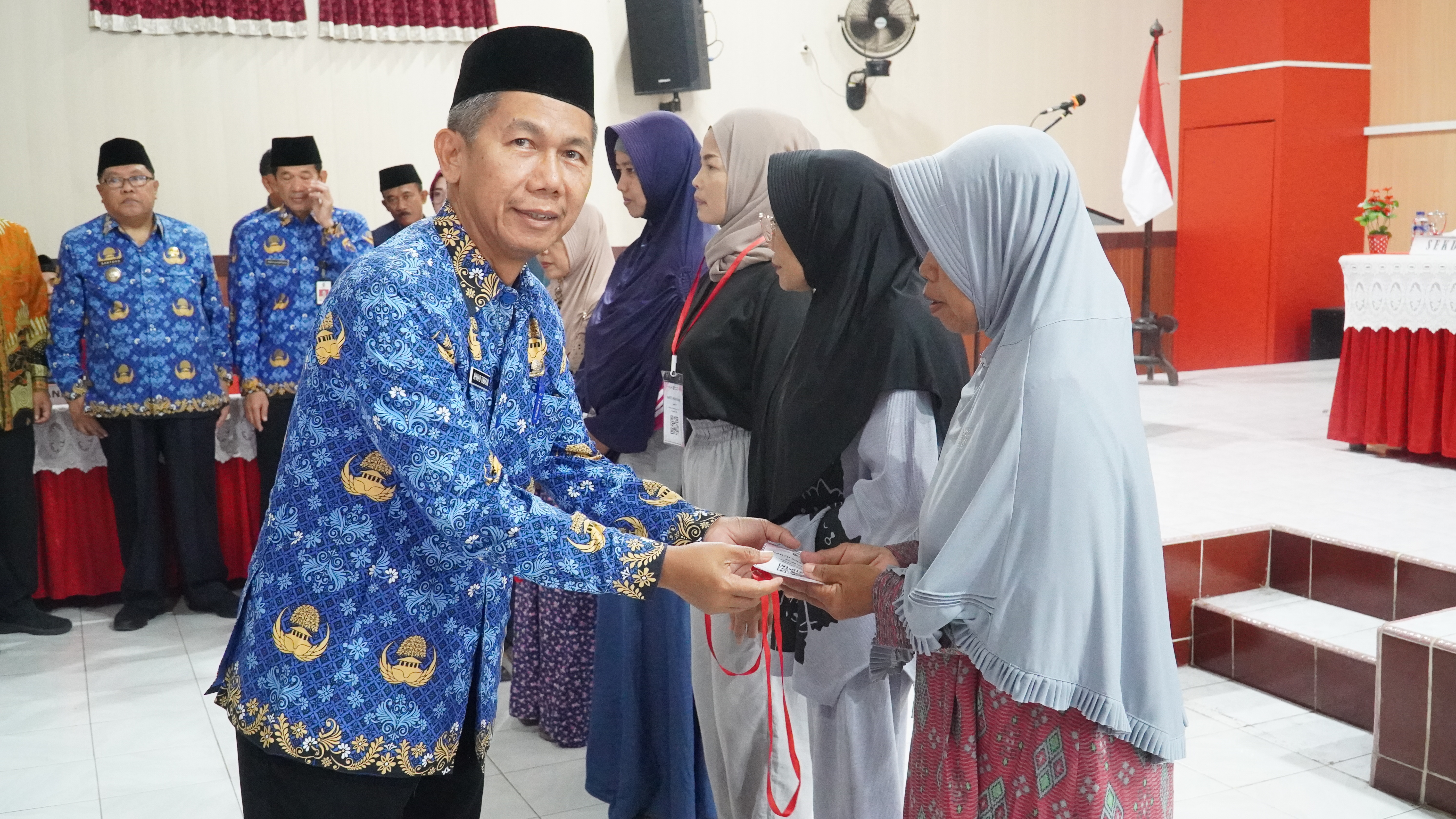 17 Februari 2025 - Penyerahan Simbolis KARTU RASTRADANON TUNAI Tahun 2025