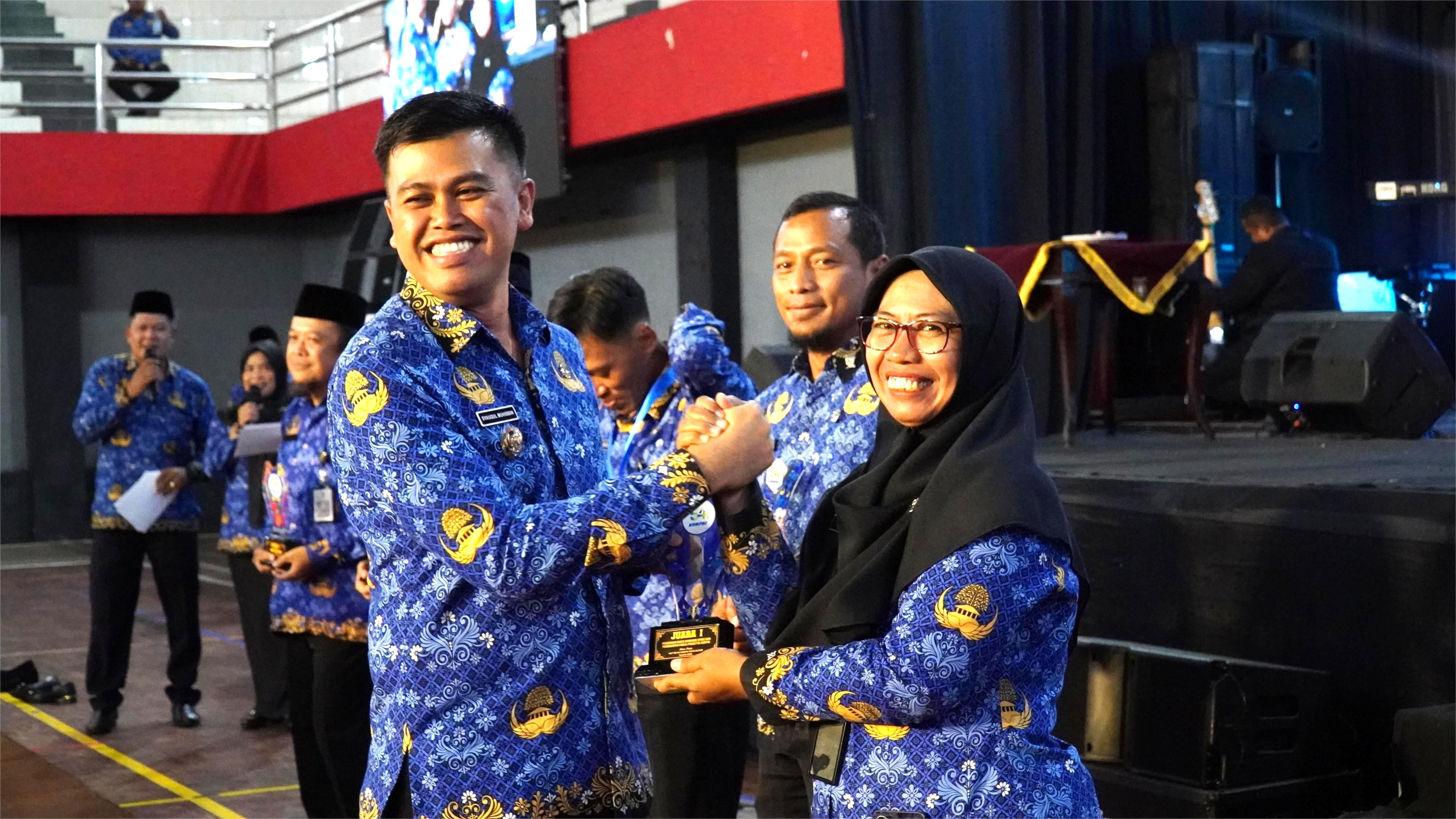 17 Desember 2025 -Tasyakuran HUT Ke-54 KORPRI Kota Blitar di GOR Sukarno-Hatta