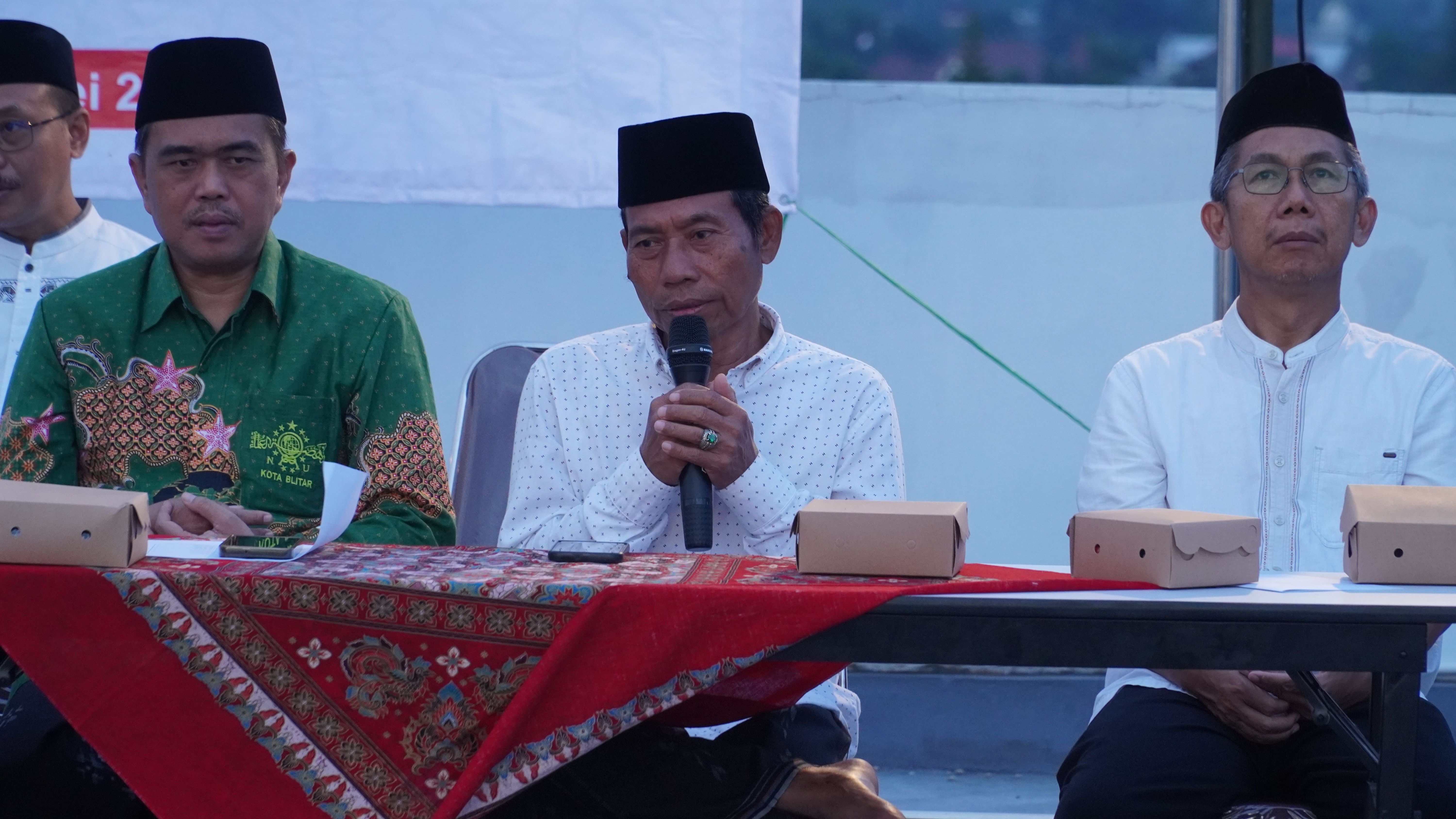 27 Mei 2025 - Rukyatul Hilal Penentuan Awal Dzulhijah 1446 H 2025 M di Lantai 9 Hotel Santika