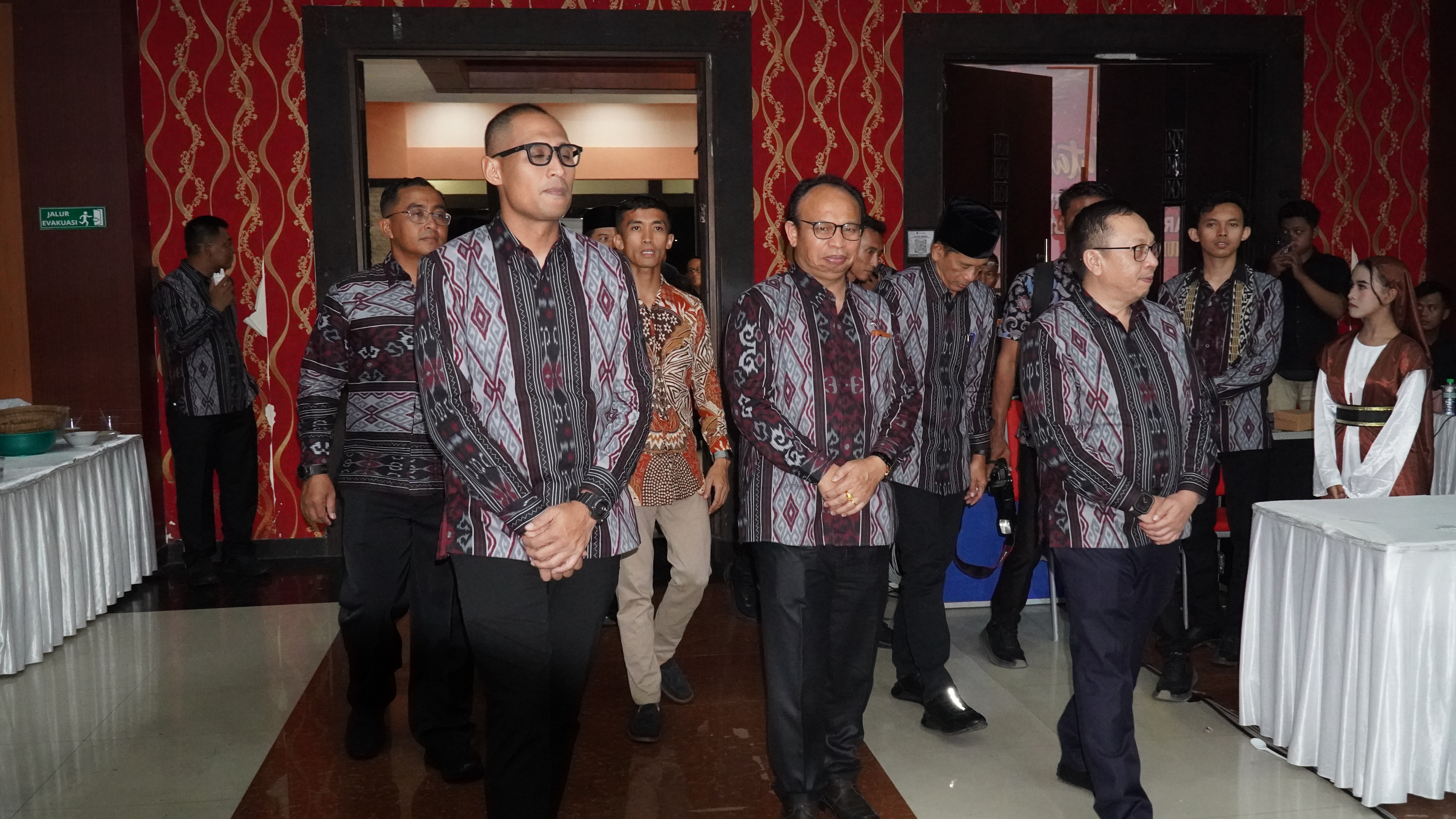 Perayaan NATAL ASN,TNI,POLRI,Tenaga Pendidik,PTT &amp;amp; Umat Kristiani se-Kota Blitar
