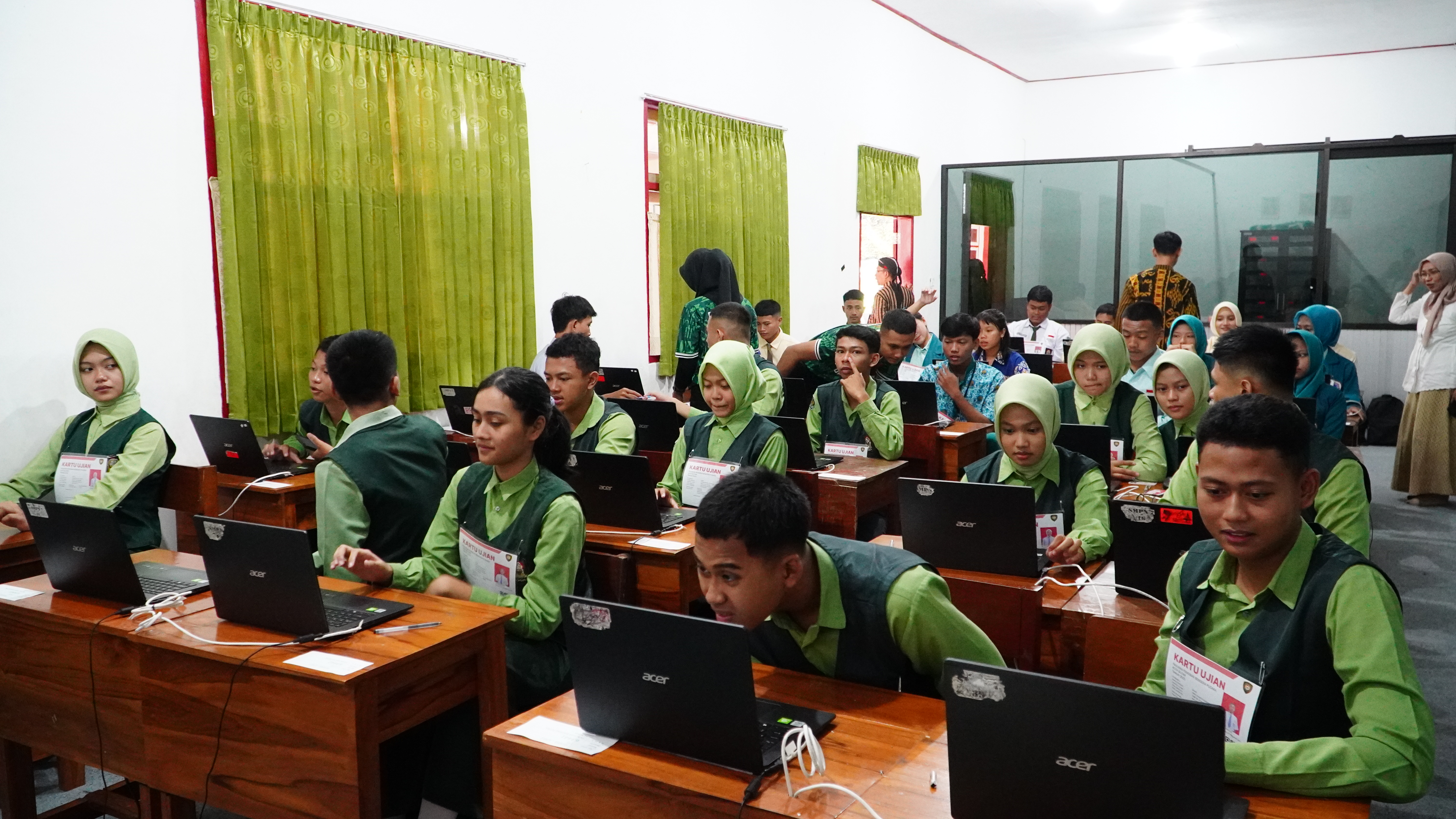 Tes TIU &amp;amp; TWK Calon PASKIBRAKA KOTA BLITAR 2025 di SMP 3 &amp;amp; SMP 7