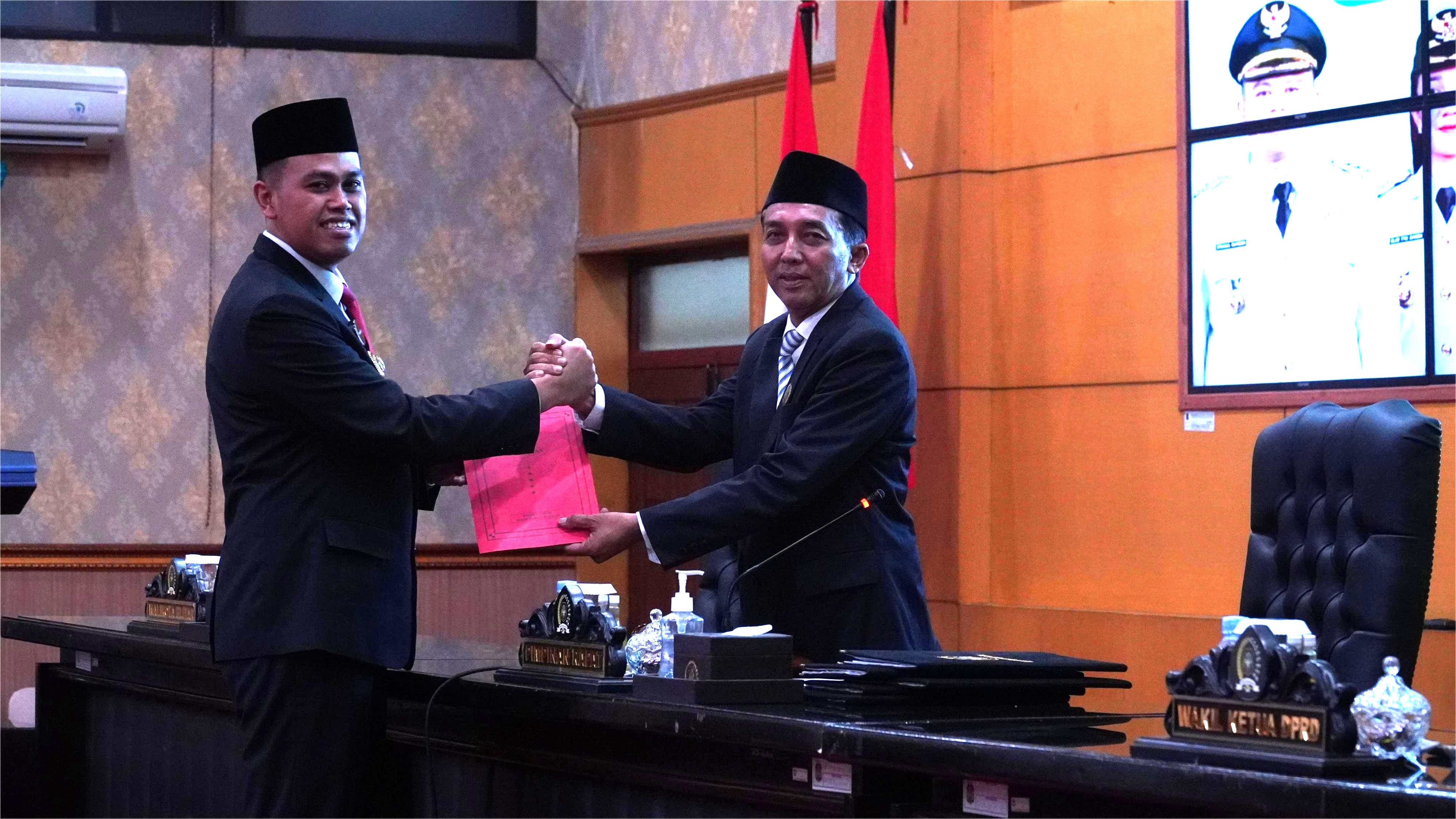 13 Juni 2025 - RAPAT PARIPURNA DPRD