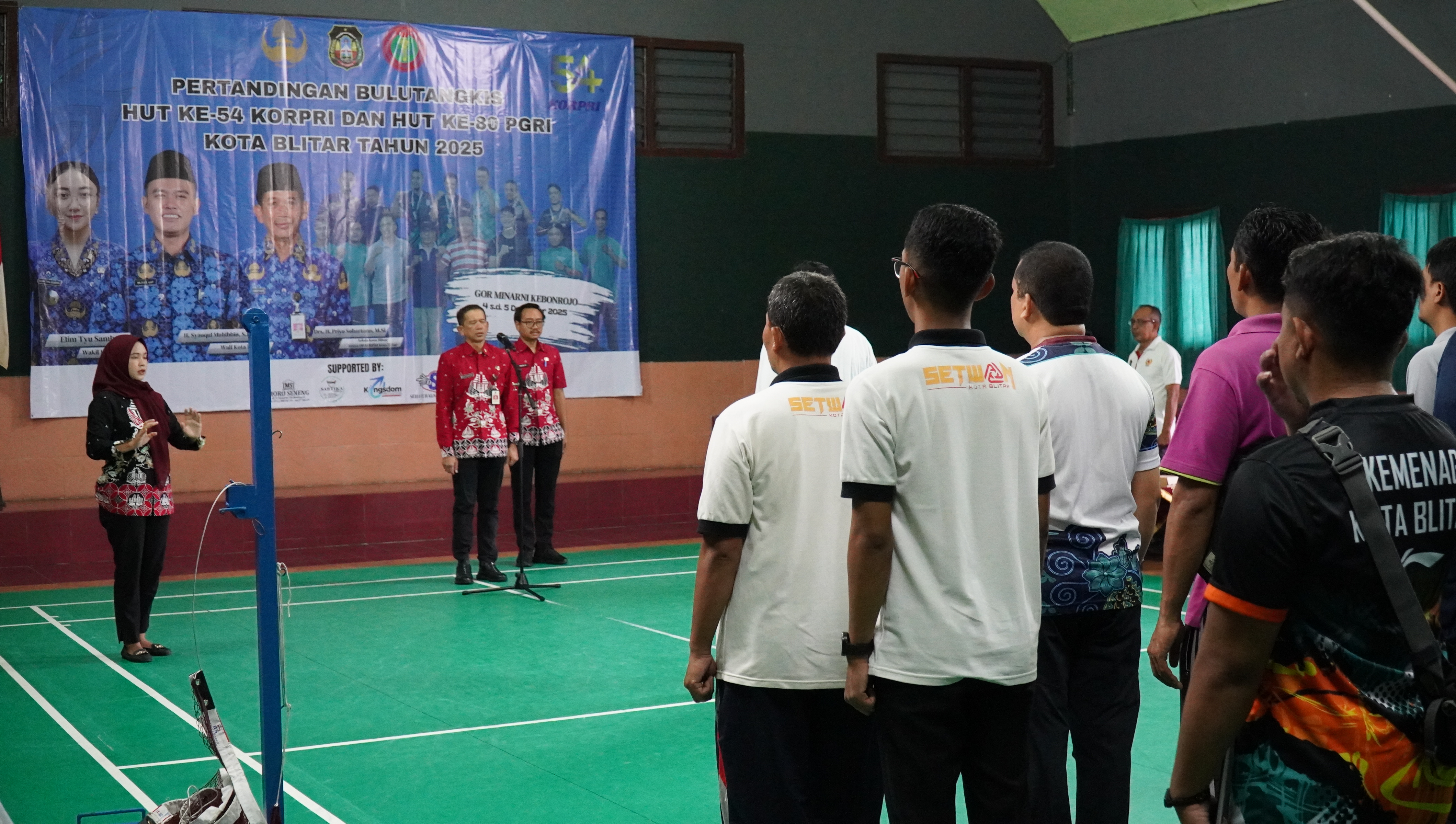 4 Desember 2025 -  Pembukaan Turnamen Bulu Tangkis KORPRI di GOR MINARNI Kebonrojo