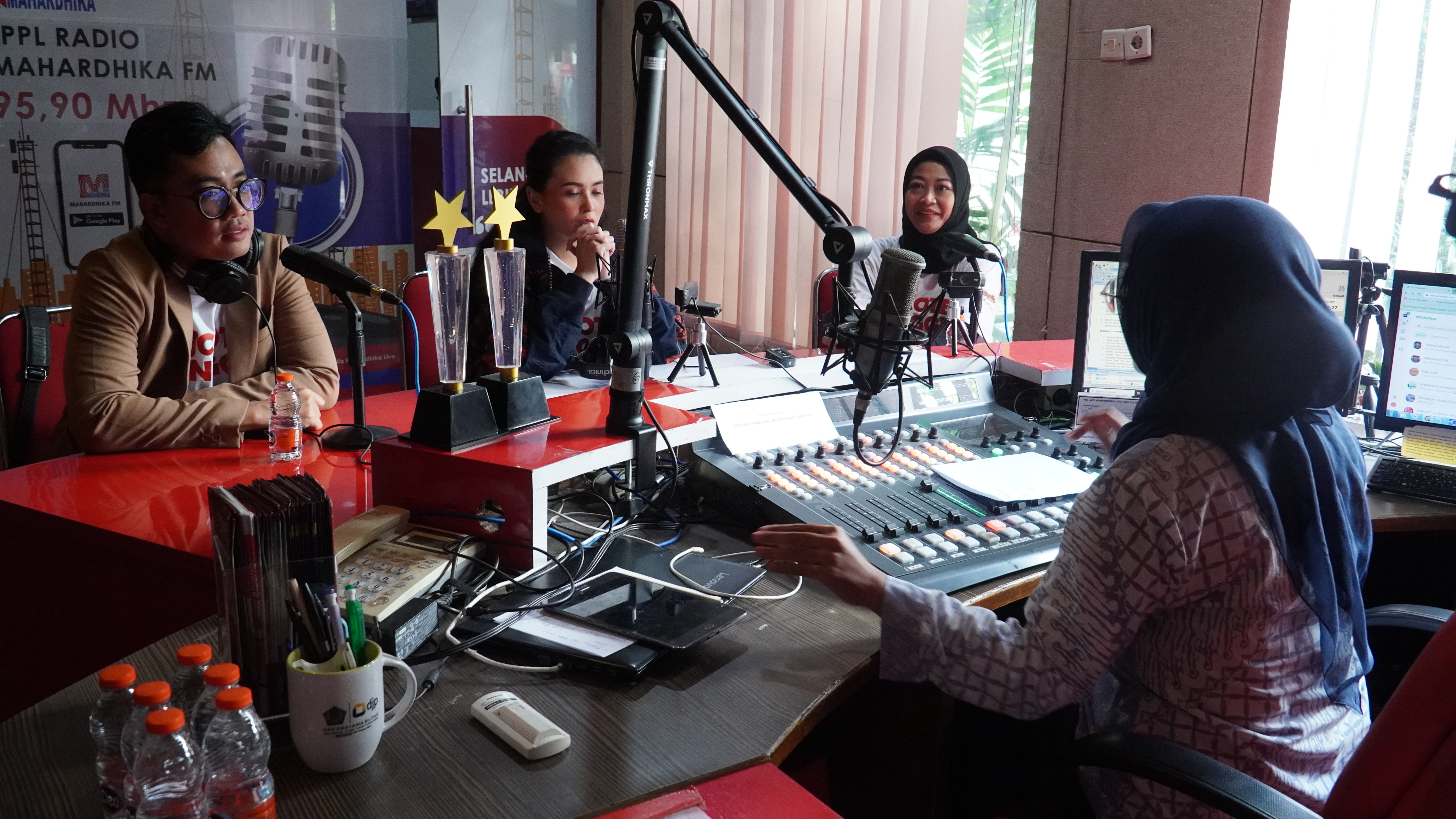 15 Mei 2025 - Talkshow AYU SITA Aktris Film &amp;quot;Cocote Tonggo&amp;quot; di Radio Mahardika