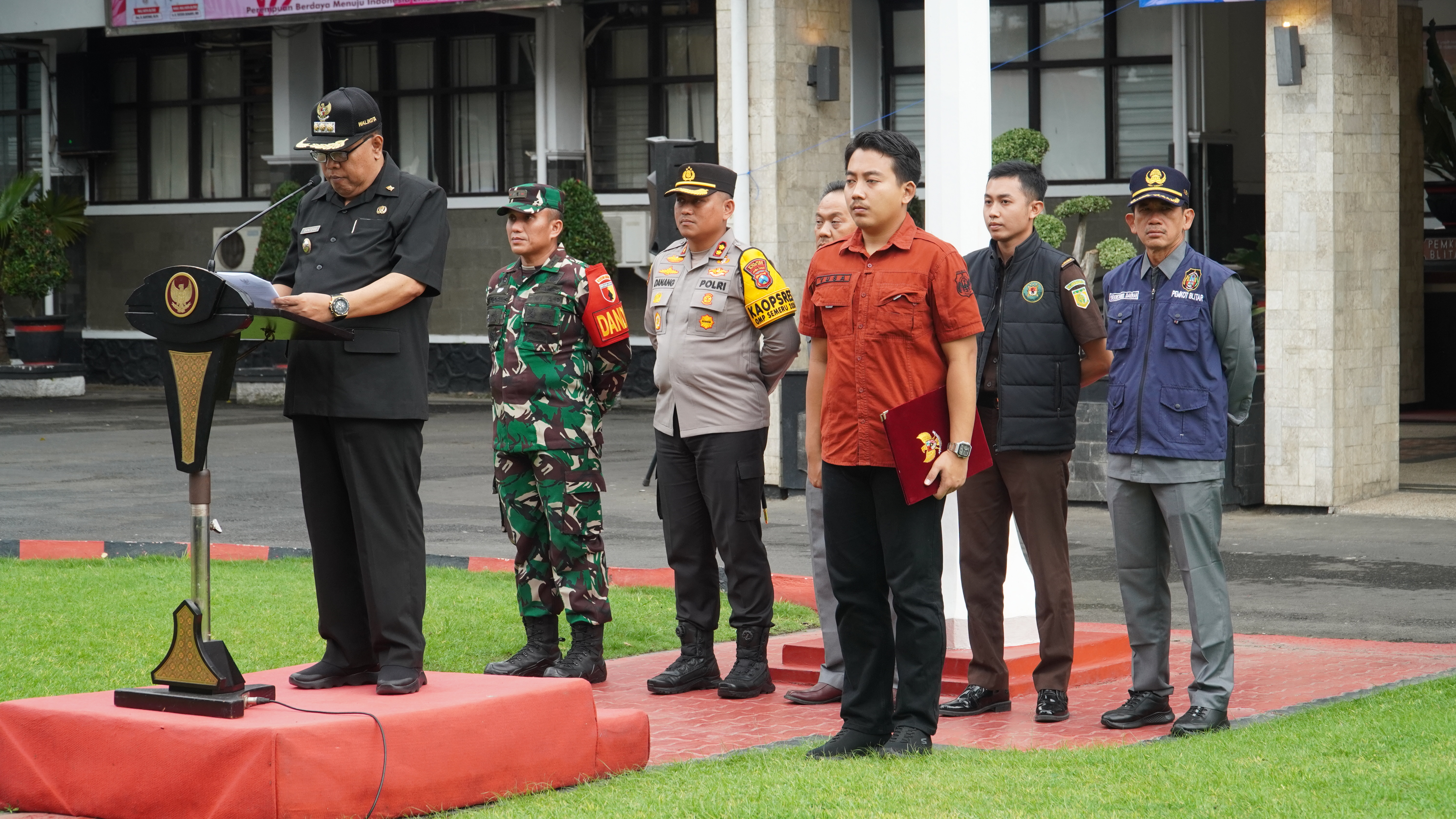 31 Desember 2024 - Apel gelar pasukan pergantian TAHUN BARU 2025