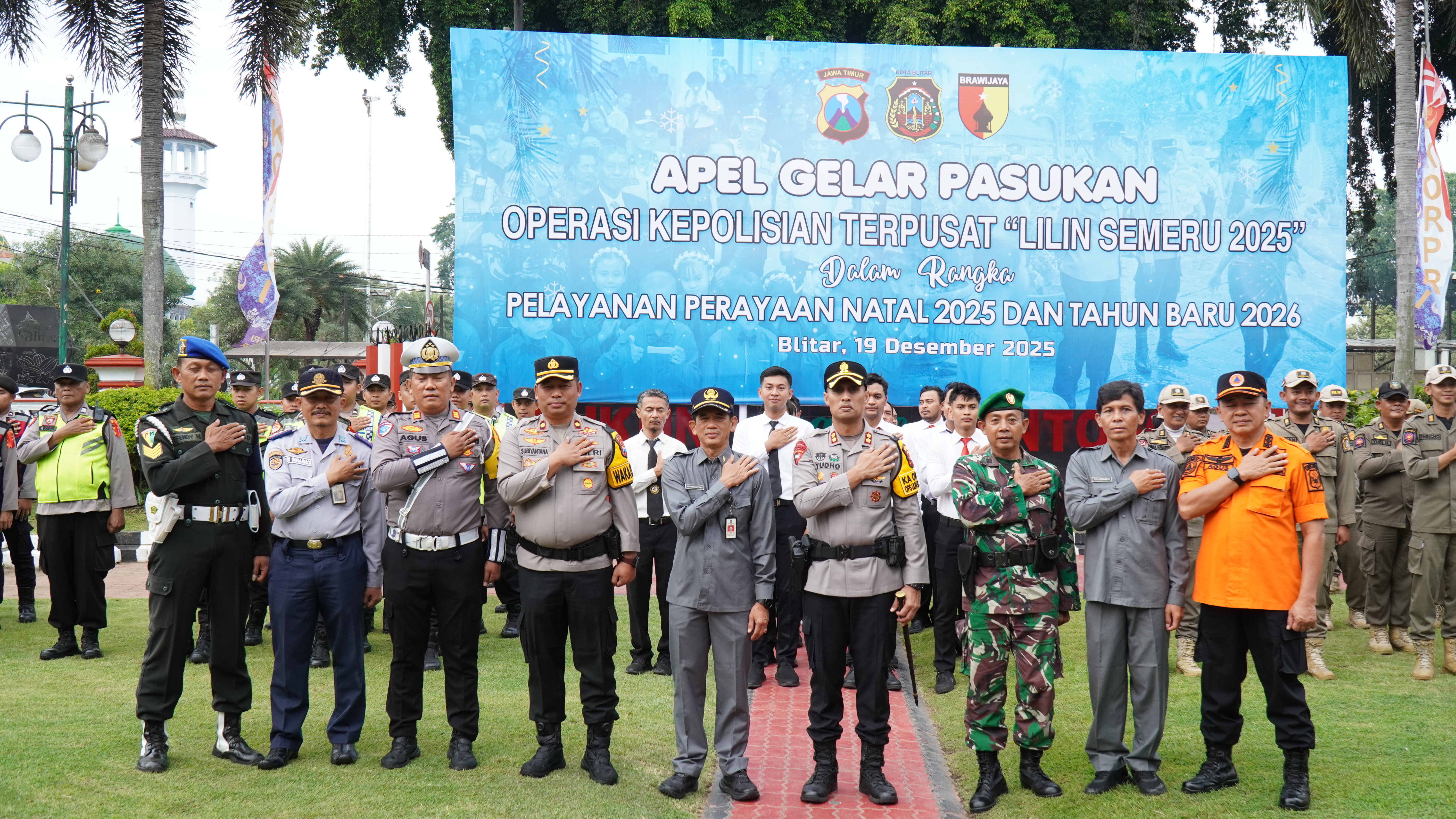 Apel Gelar Pasukan OPERASI LILIN SEMERU 2025 Polres Blitar Kota