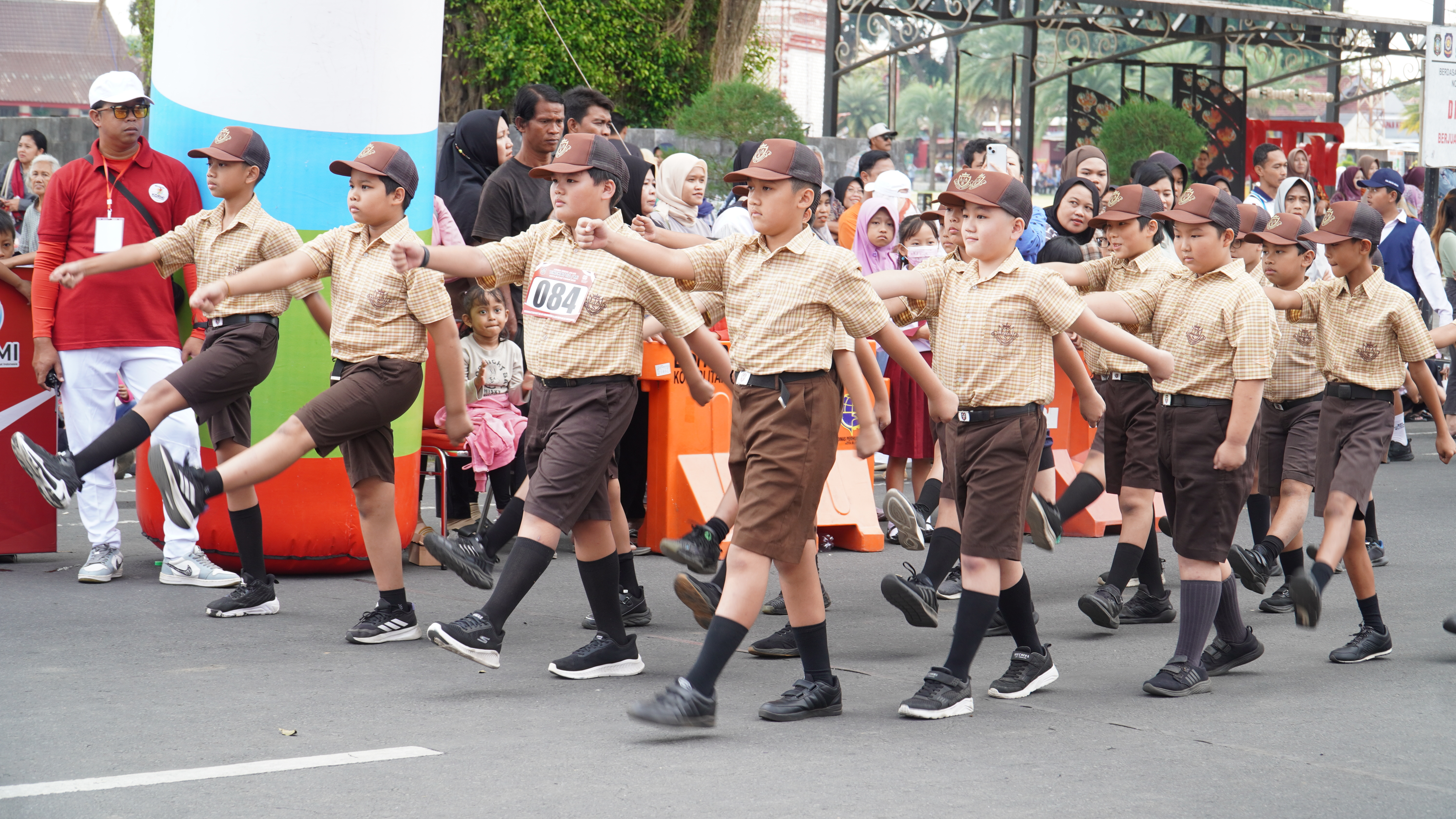 11 Agustus 2025-Pemberangkatan Gerak Jalan Tingkat SD MI
