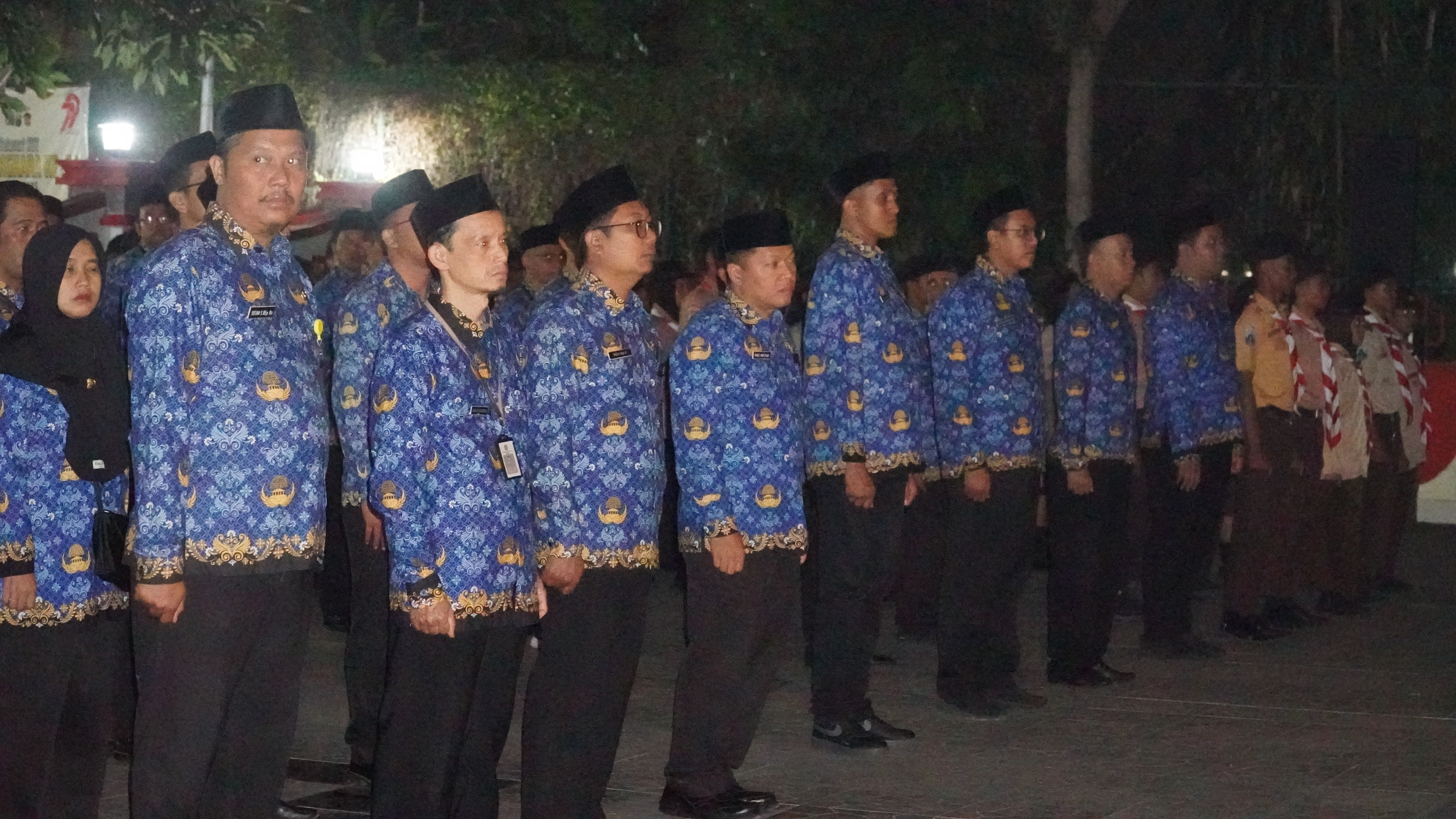 16 Agustus Apel Kehormatan &amp;amp; Renungan Suci HUT K-80 Kemerdekaan RI di TMP R Wijaya