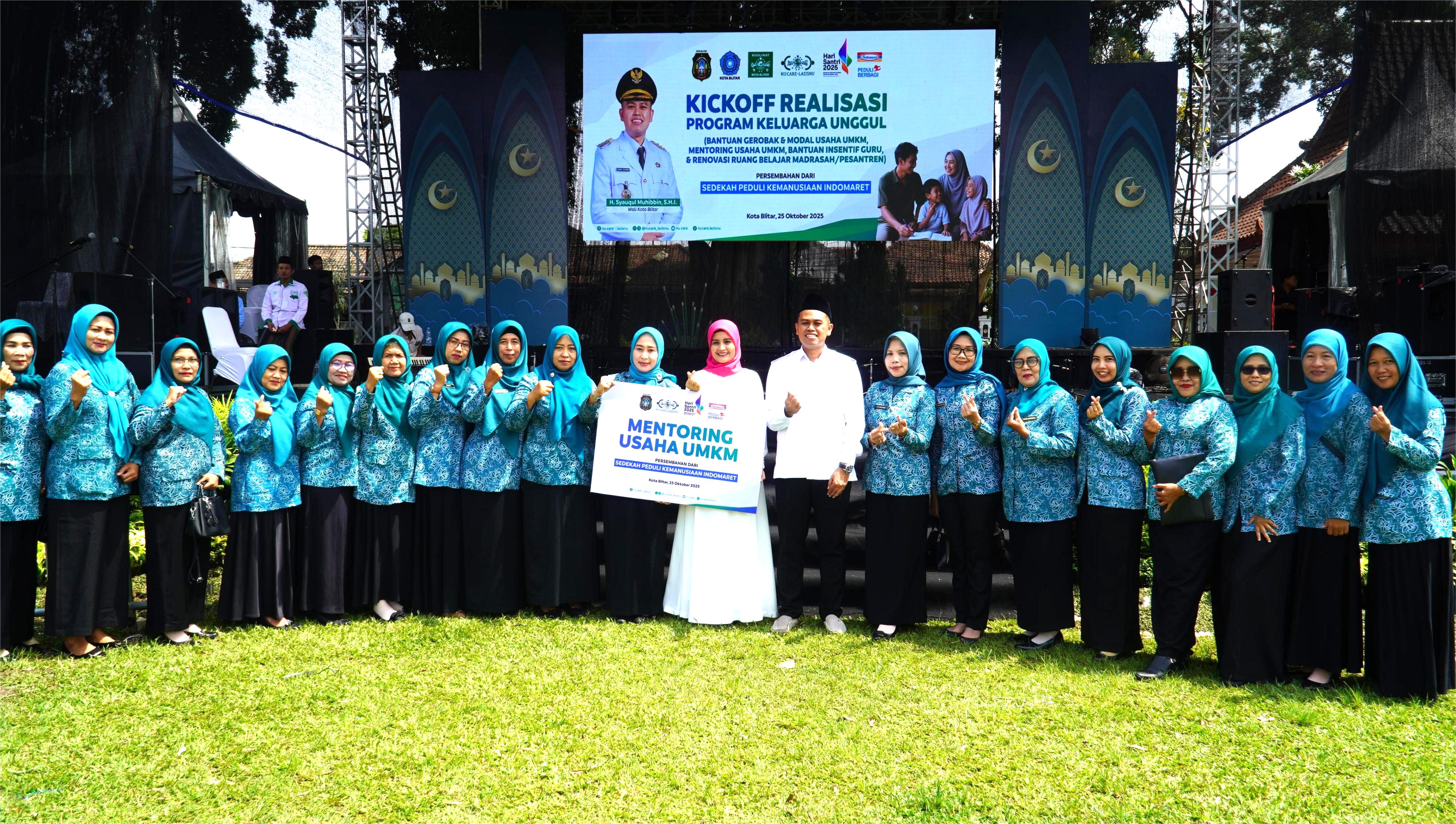 25 Oktober 2025 - Kickoff Realisasi Program Keluarga Unggul di Aloon aloon Kota Blitar