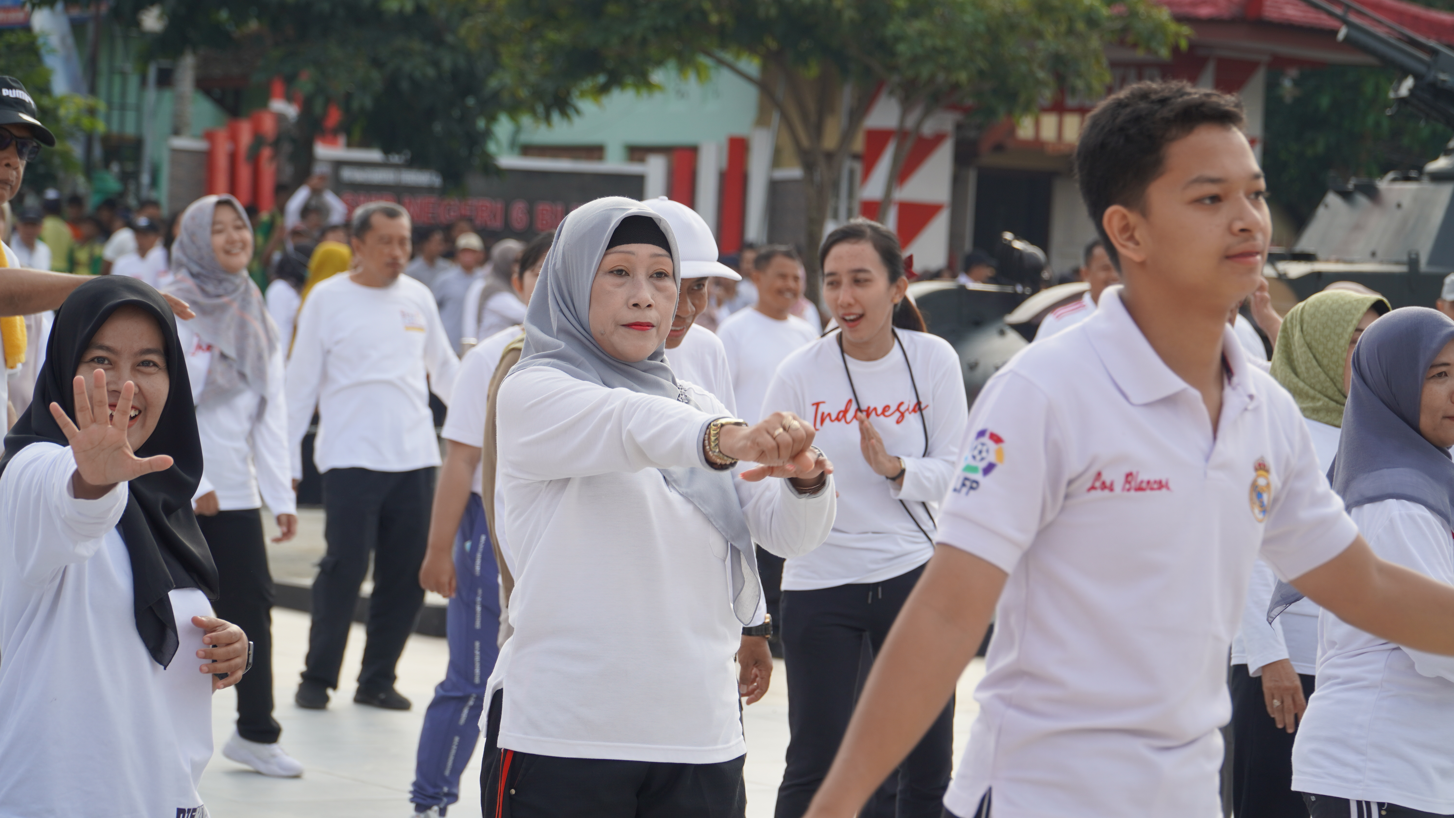 13 Desember 2024 -  FUN WALK HAKORDIA di Plaza Monumen PETA BLITAR