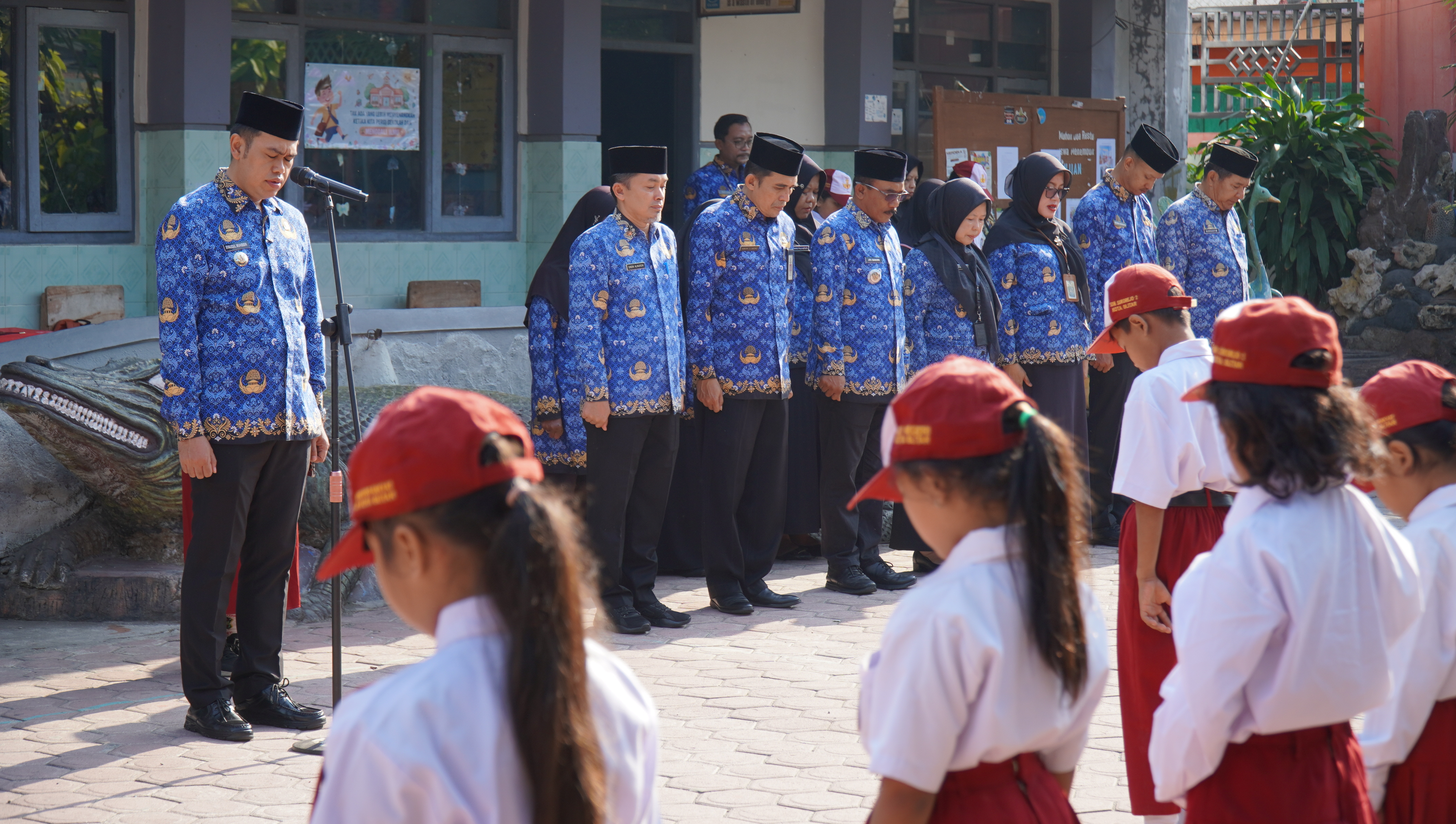 19 Oktober 2026 -  Upacara Hari Senin di SDN SUKOREJO 2 (Jl.Krantil )
