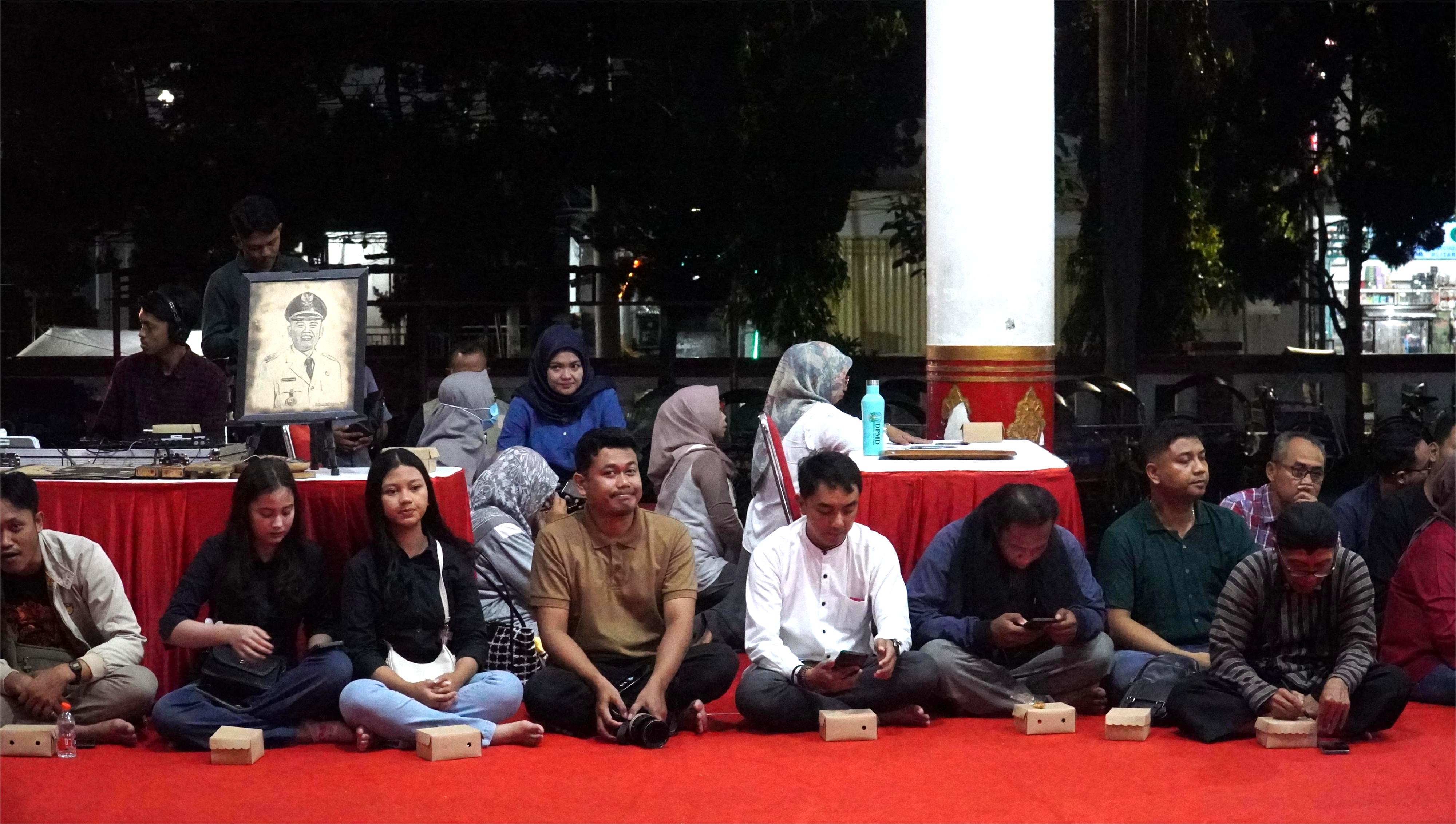 9 November 2025 - Ngobras Sareng  MAS WALI dengan Pelaku Seni Kota Blitar di Anjungan PIPP