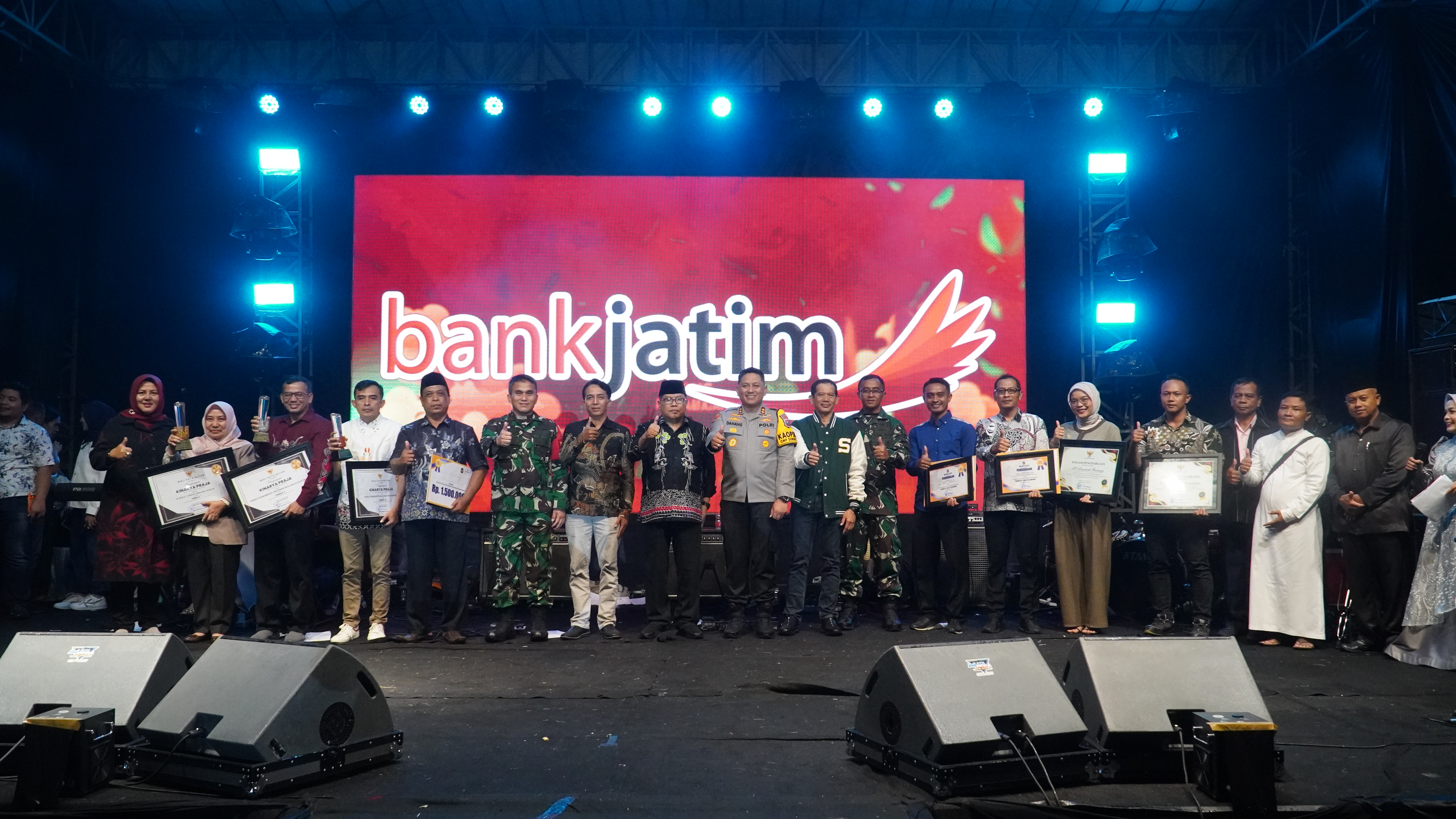 31 Desember 2024 - Semarak TAHUN BARU 2025 dan Apresiasi Kinerja Pembangunan PEMKOT BLITAR