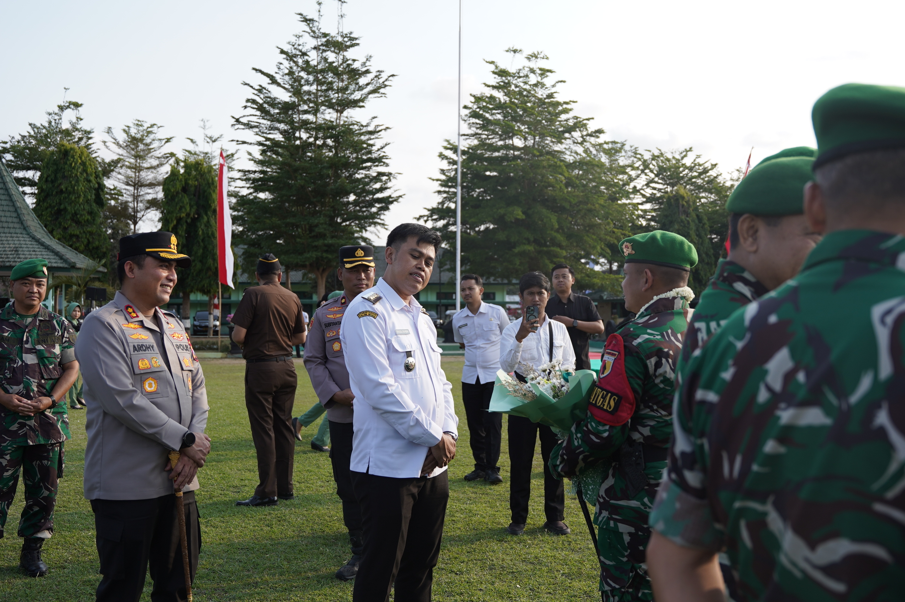 7 rabu Penyambutan Purna Tugas Operasi Satgas Pamtas Kewilayaan Yonif 511 DY