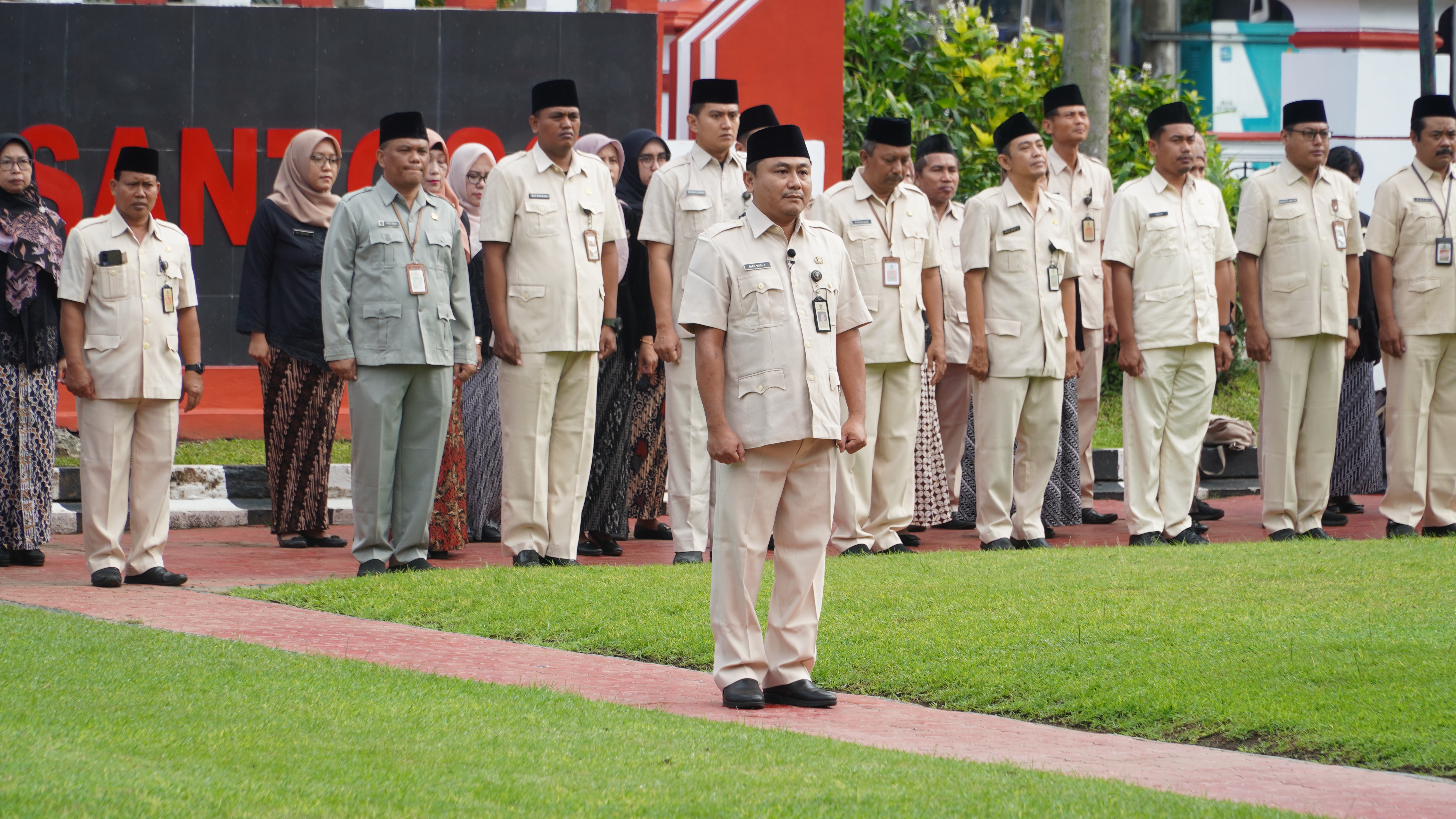 23 Desember 2024 - Apel Gabungan ASN PEMKOT BLITAR (BPKAD)