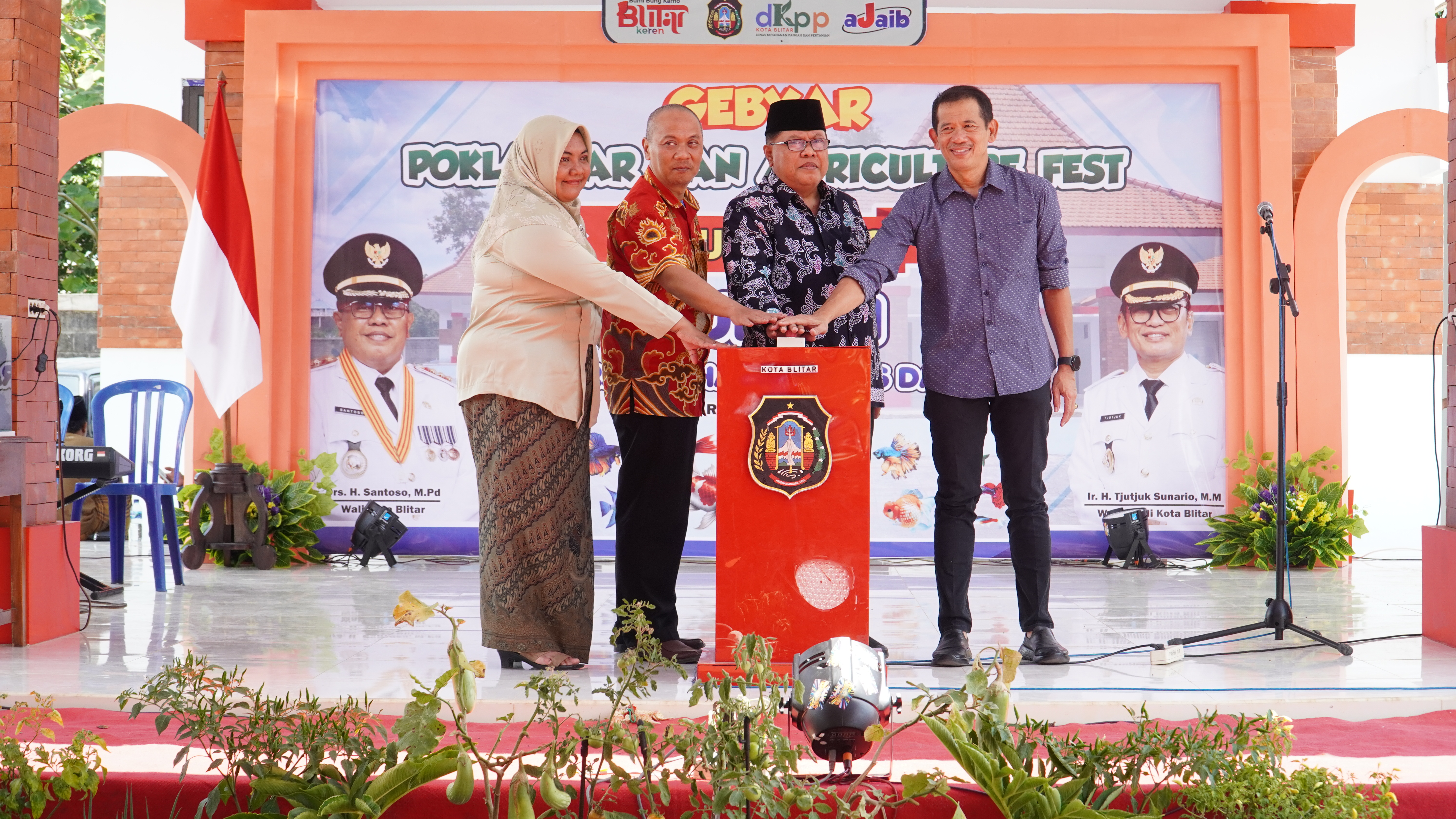 15 Februari 2025 -  Launching SUKHOI ( Sentral Usaha Ikan Hias &amp;amp; Koi ) di Pasar Ikan Utara Stadion Suprijadi