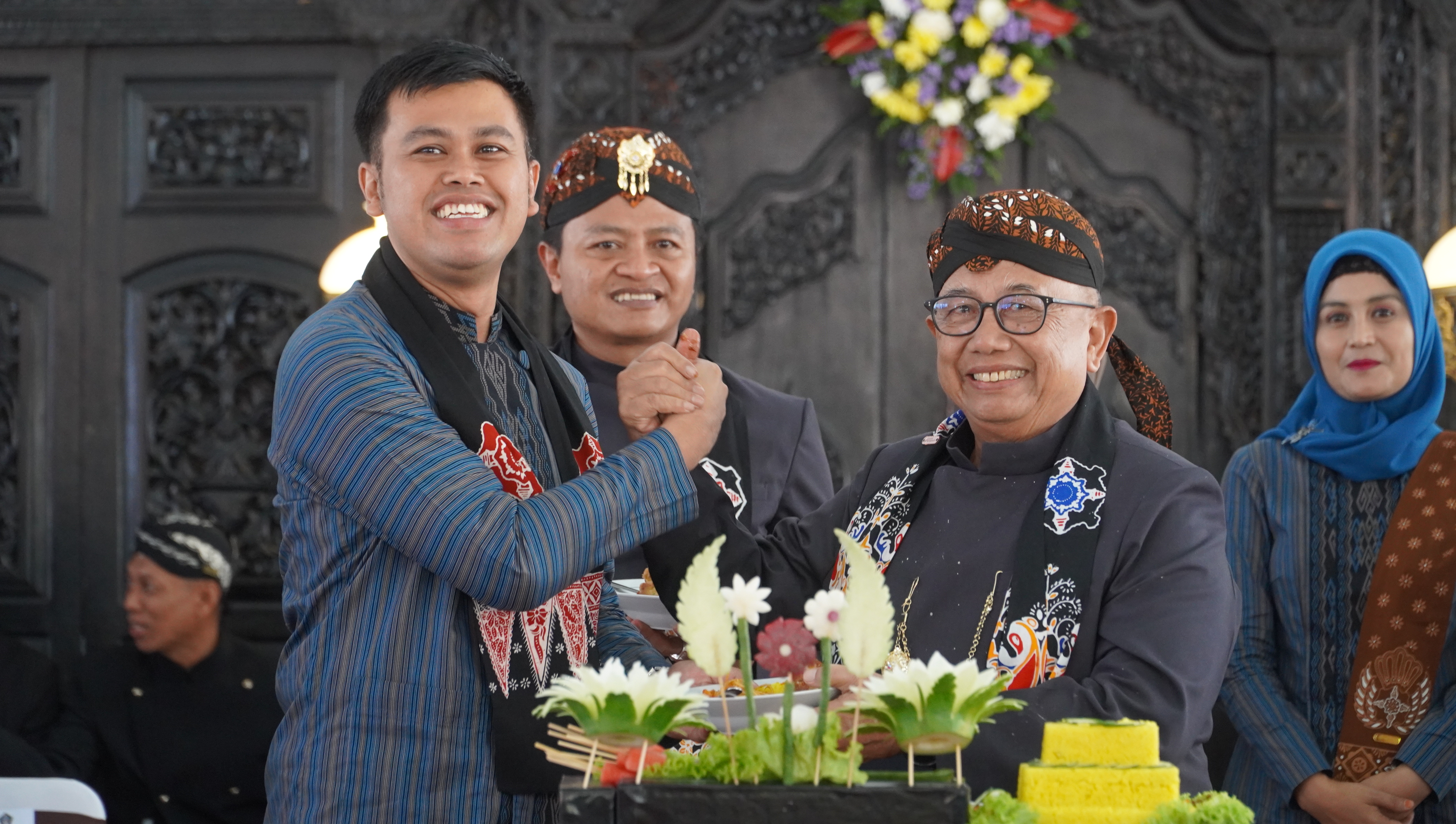 6 September 2025-Upacara Adat Jamasan Gong Kyai Pradah di Aloon-Aloon Lodoyo