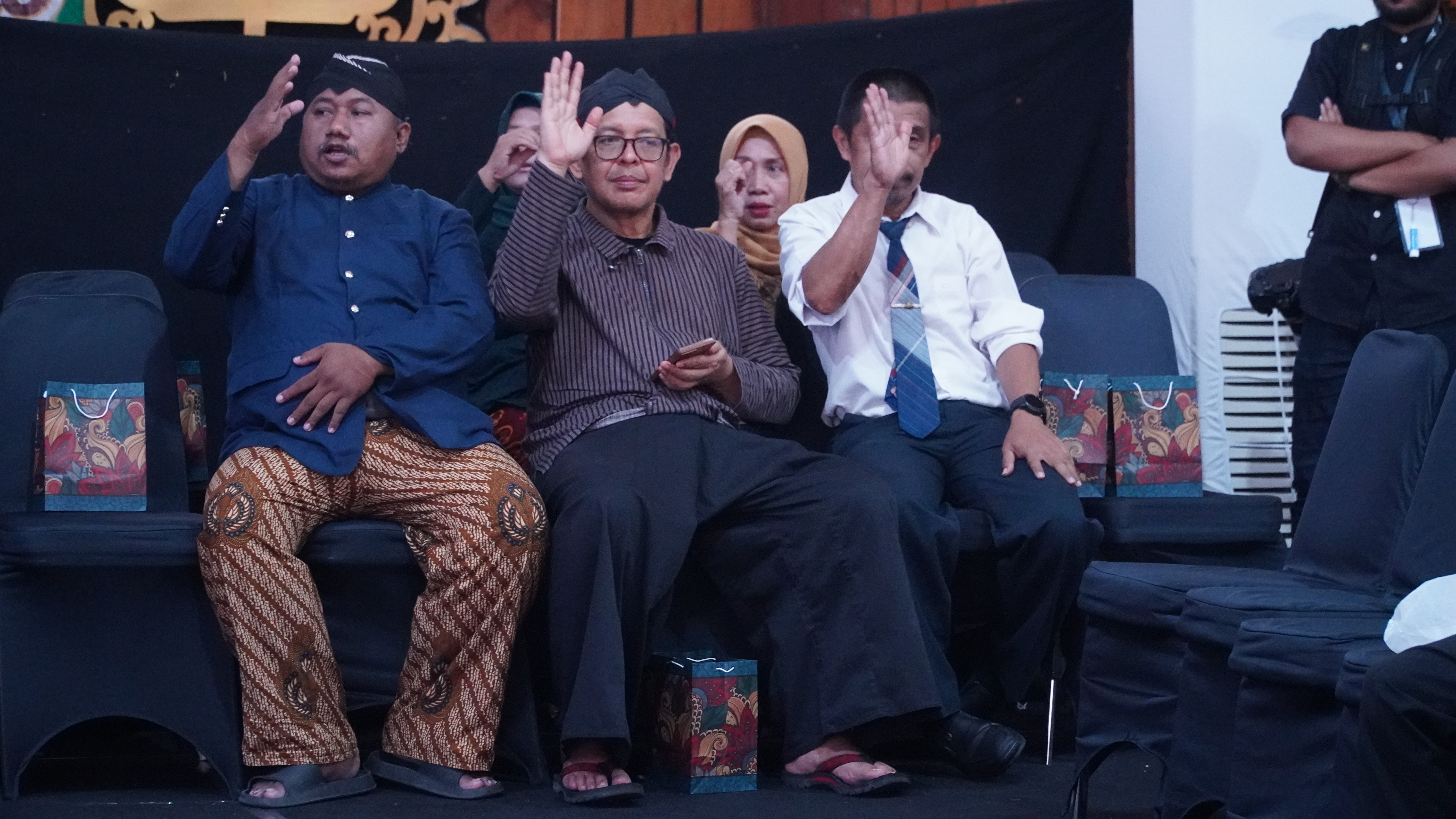 21 Juni 2025 - Pembukaan Seminar Wawasan Kebangsaan di tenda doom arana Bazar Blitar Djadoel